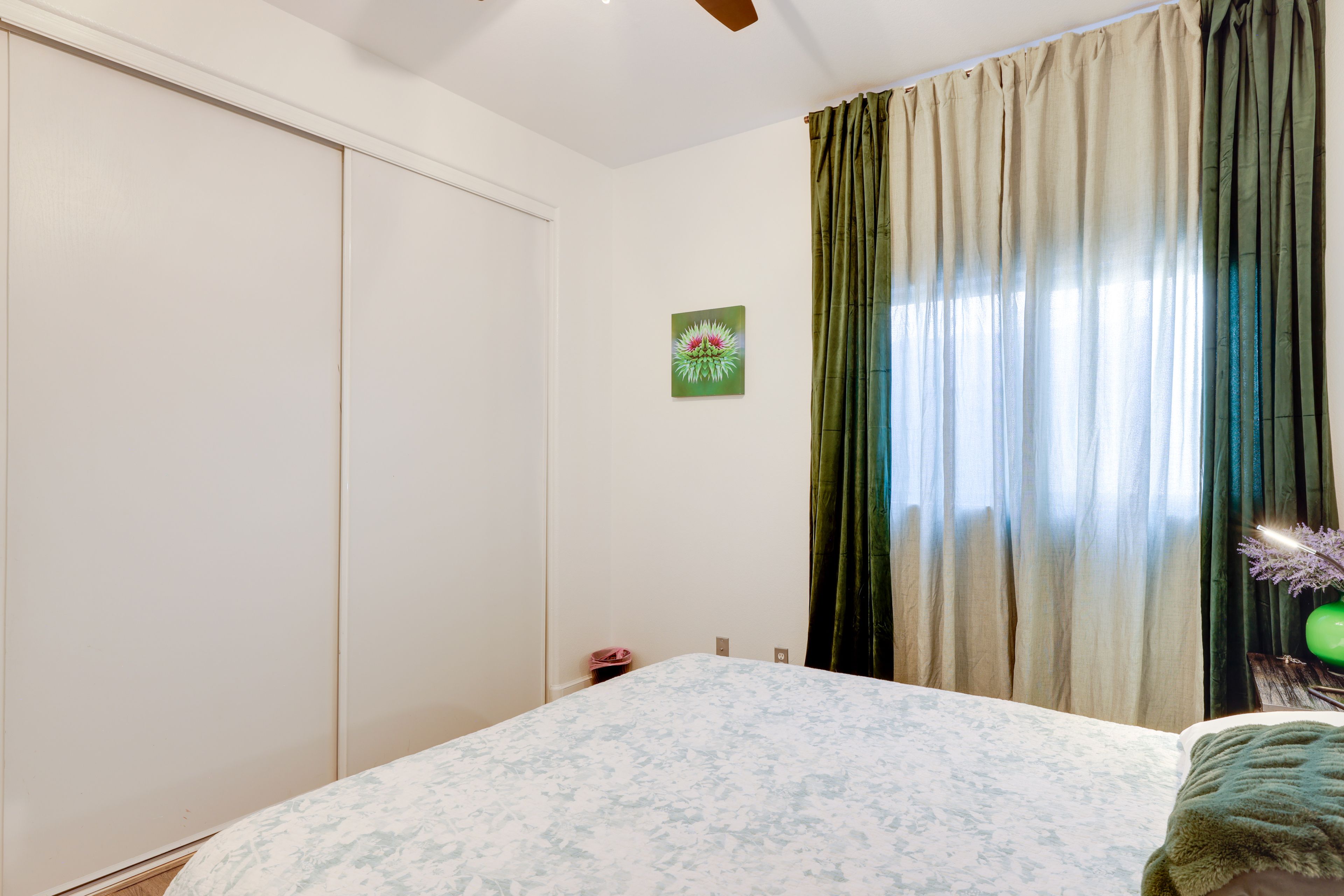 Bedroom 2 | Queen Bed