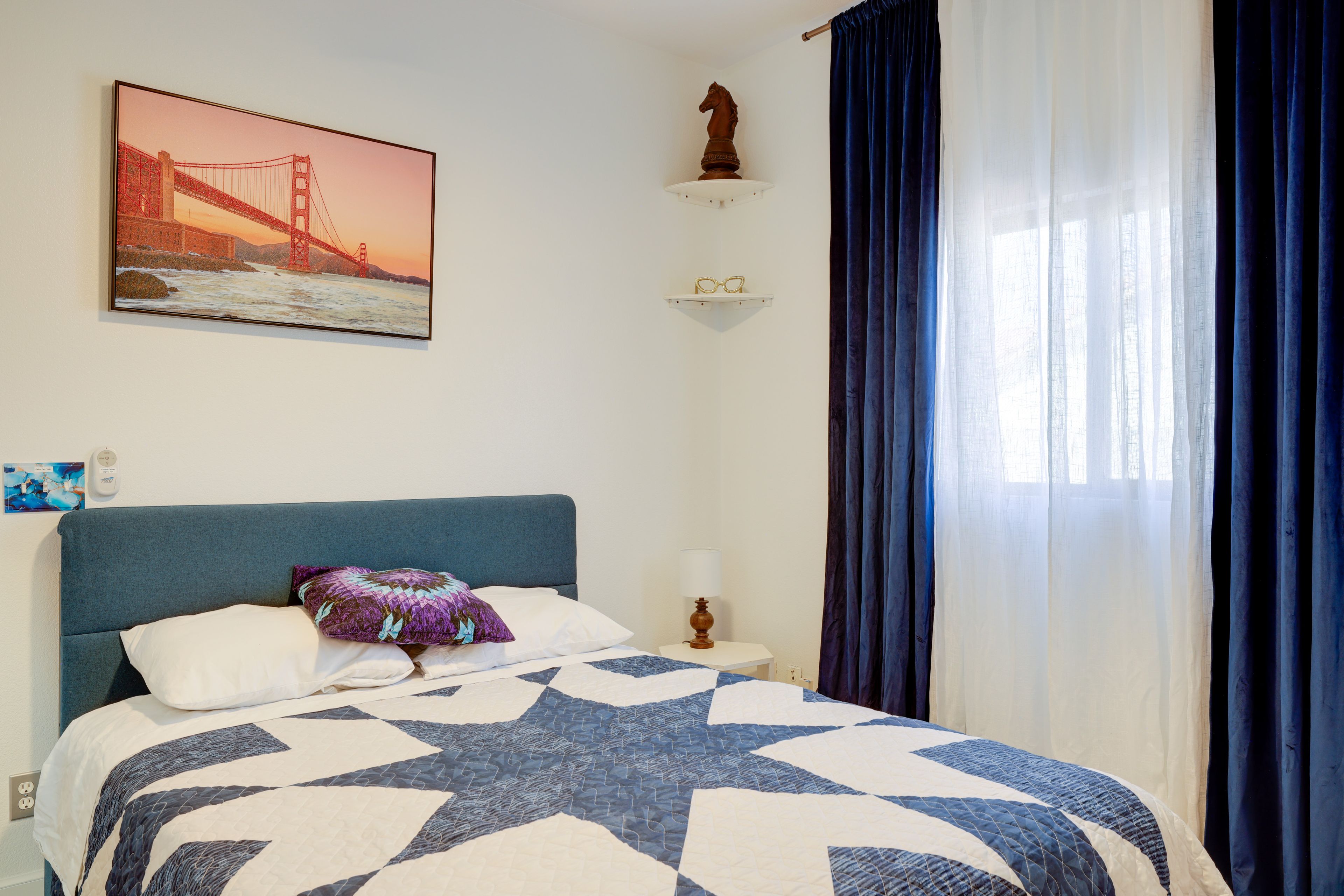 Bedroom 3 | Queen Bed