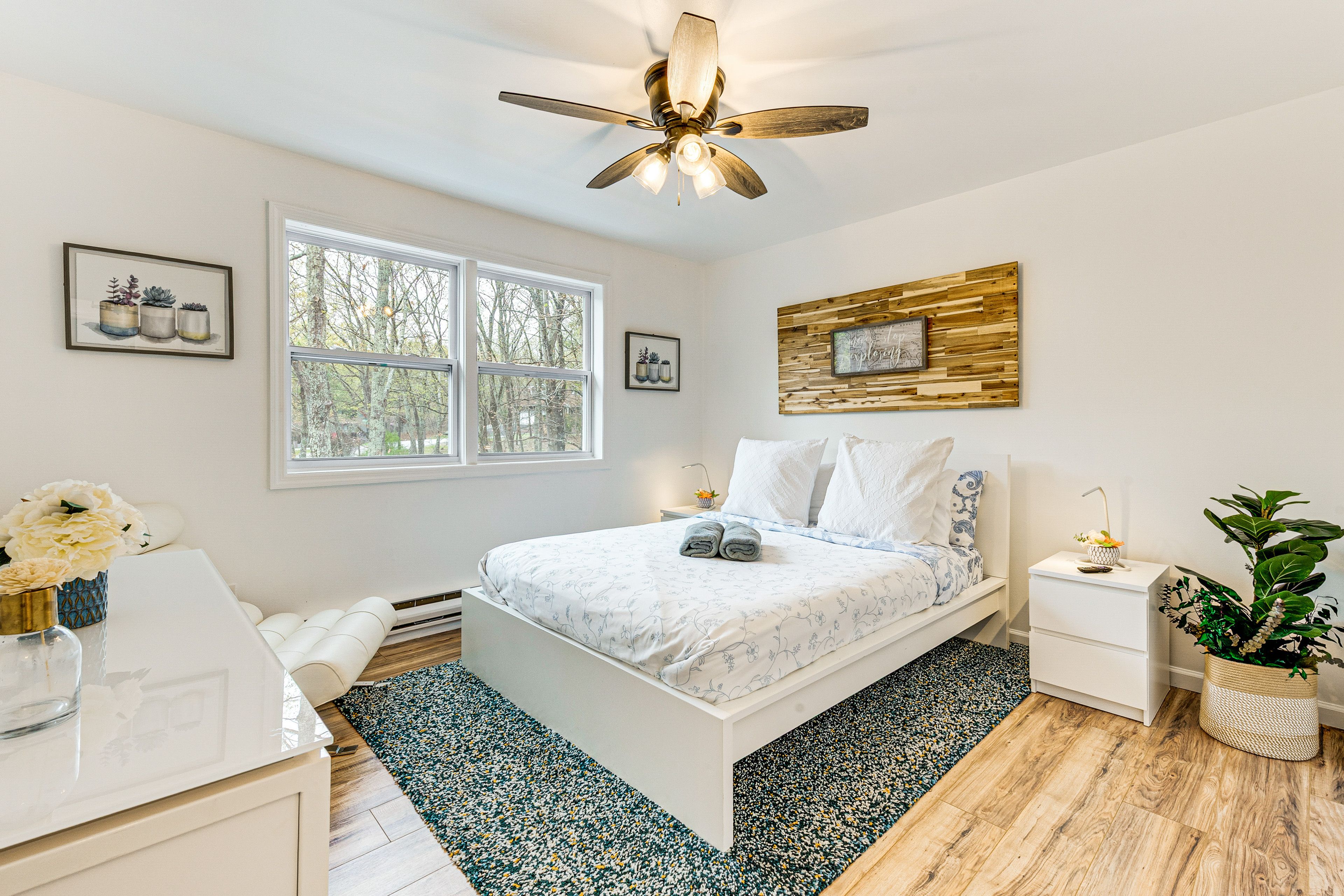 Bedroom 1 | Queen Bed | 2nd Floor
