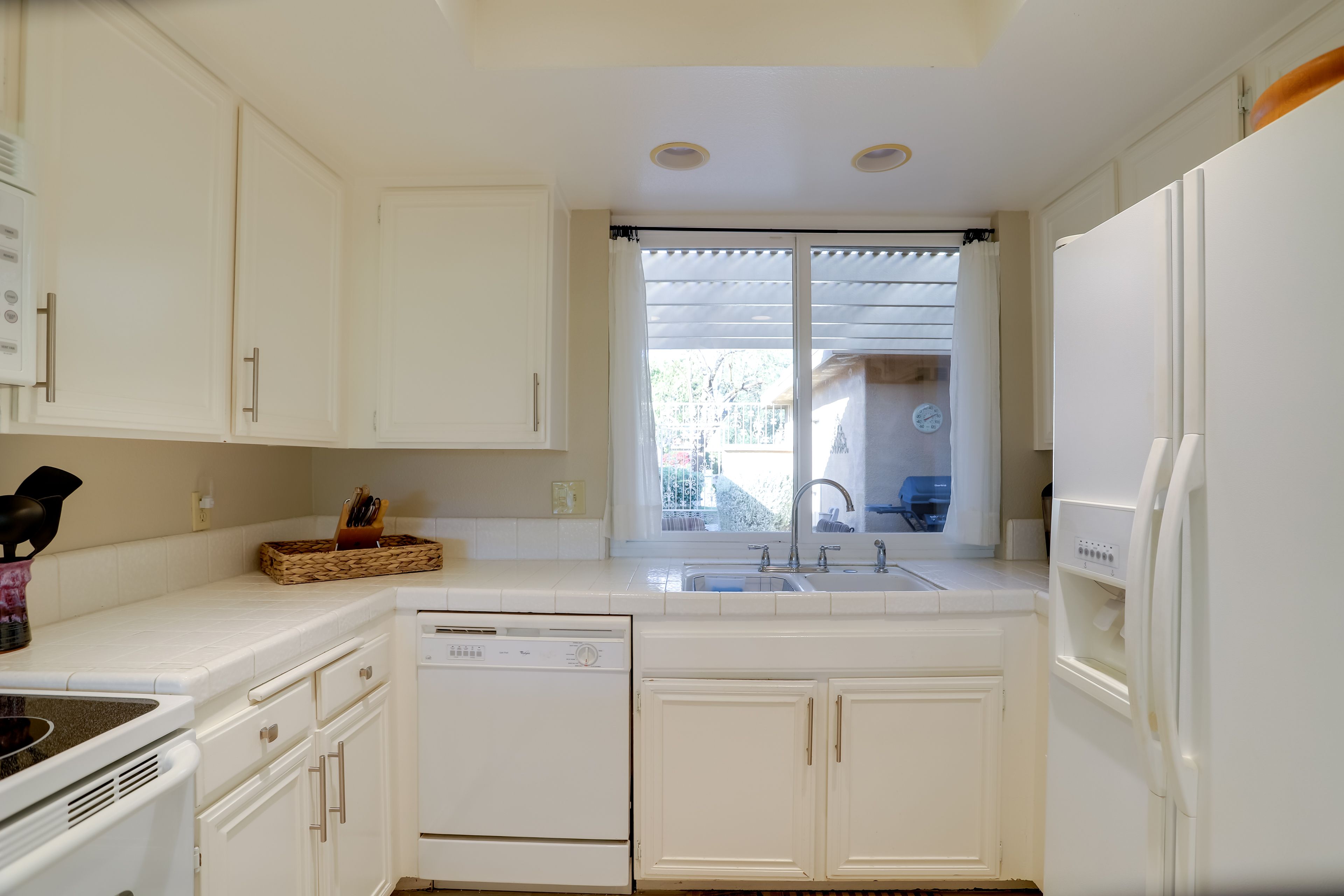 Kitchen | Fully Equipped | Cooking Basics