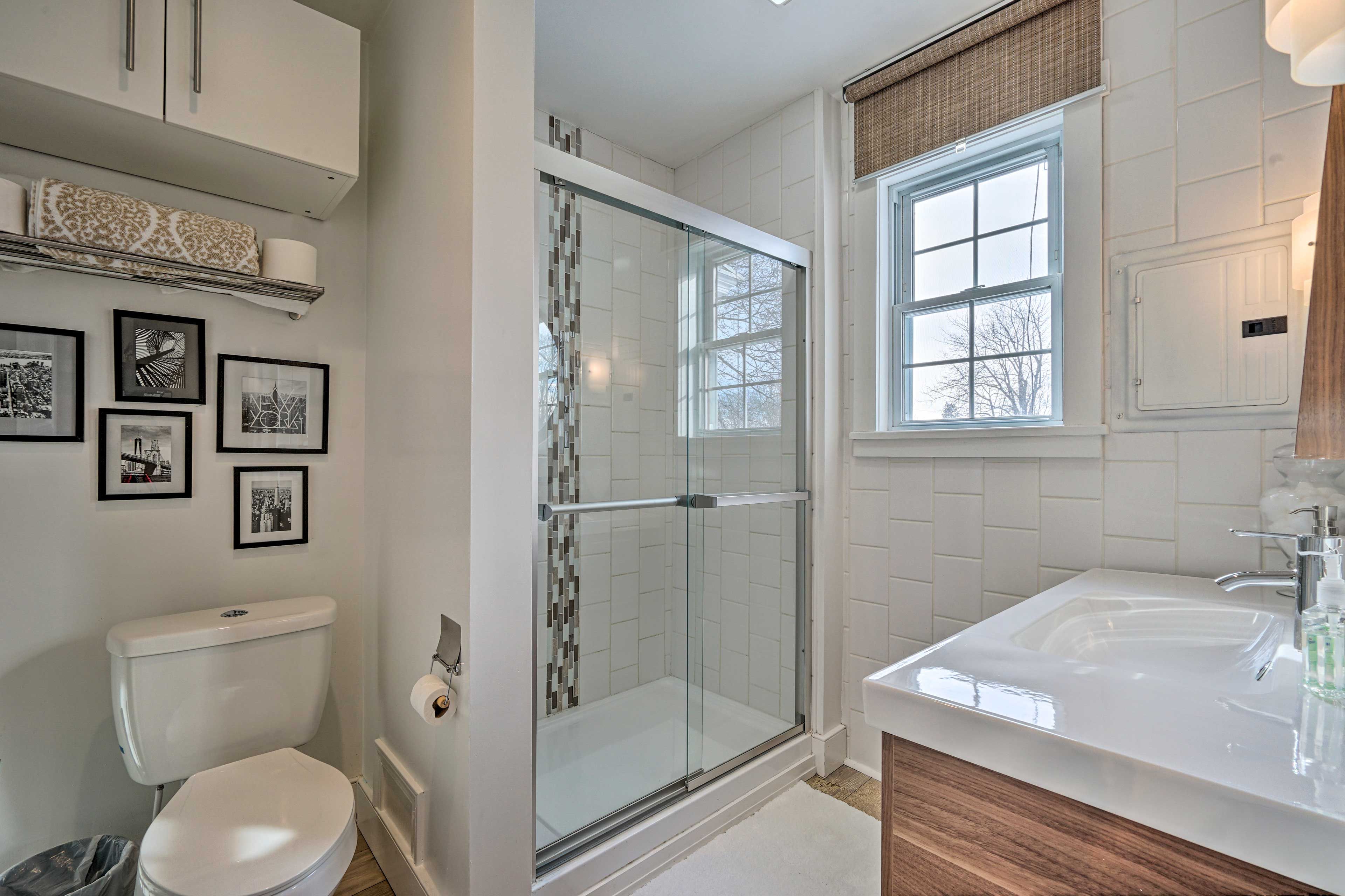 Full Bathroom