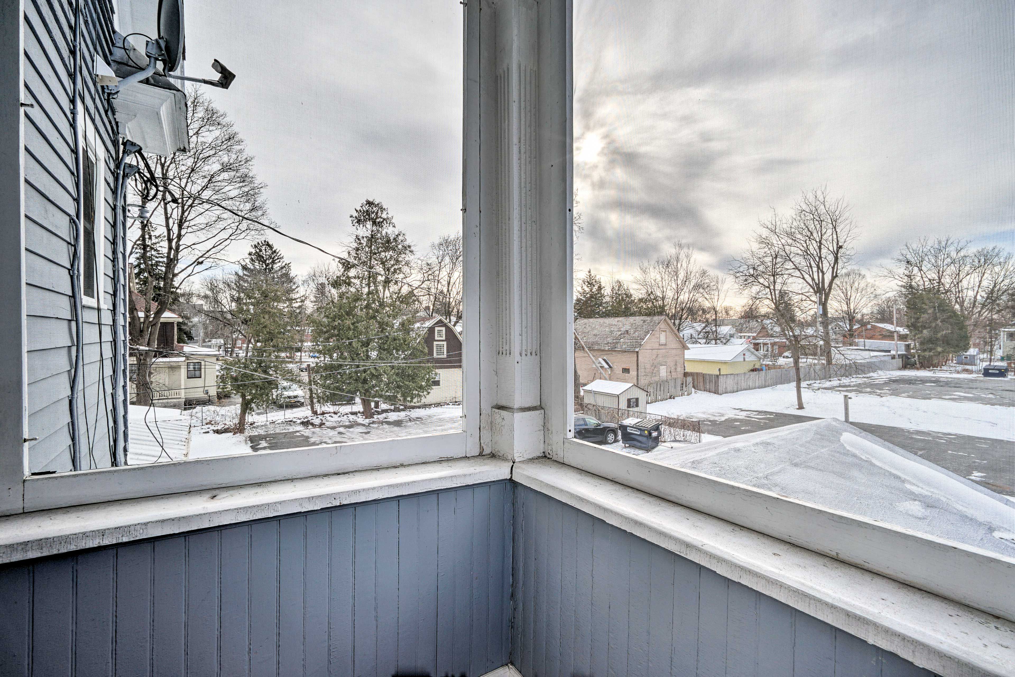Private Screened-in Balcony