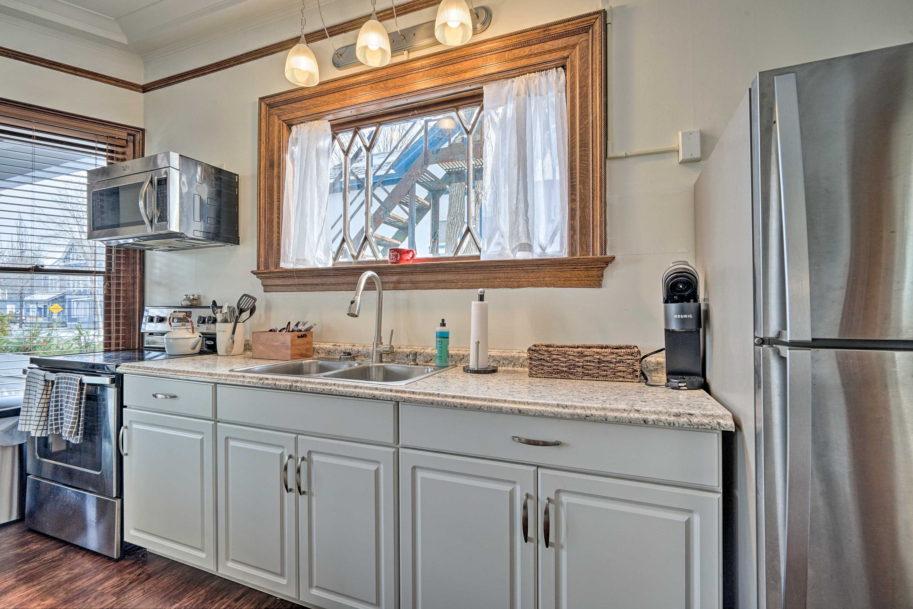 Kitchen | Hot Water Pot
