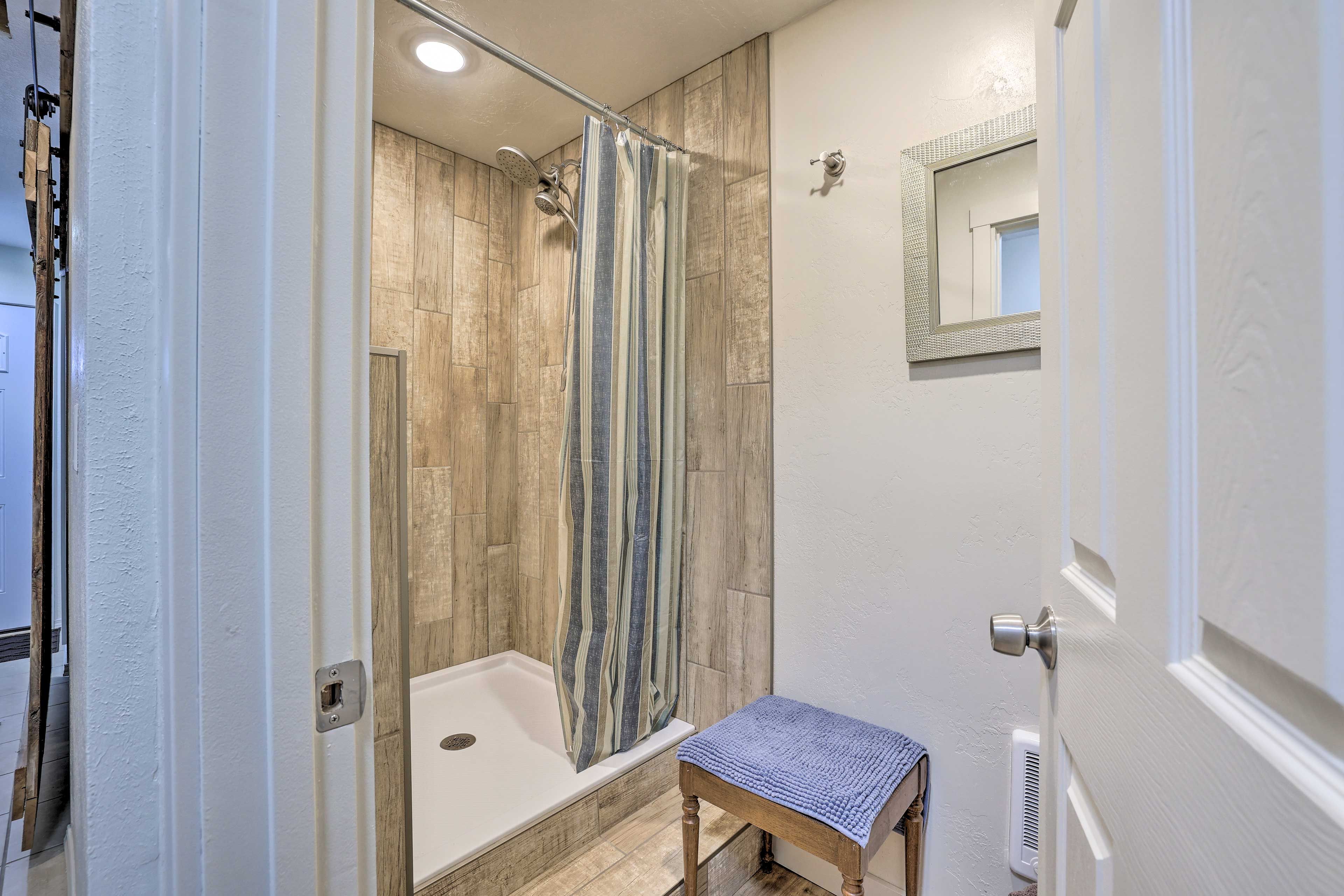 Full Bathroom