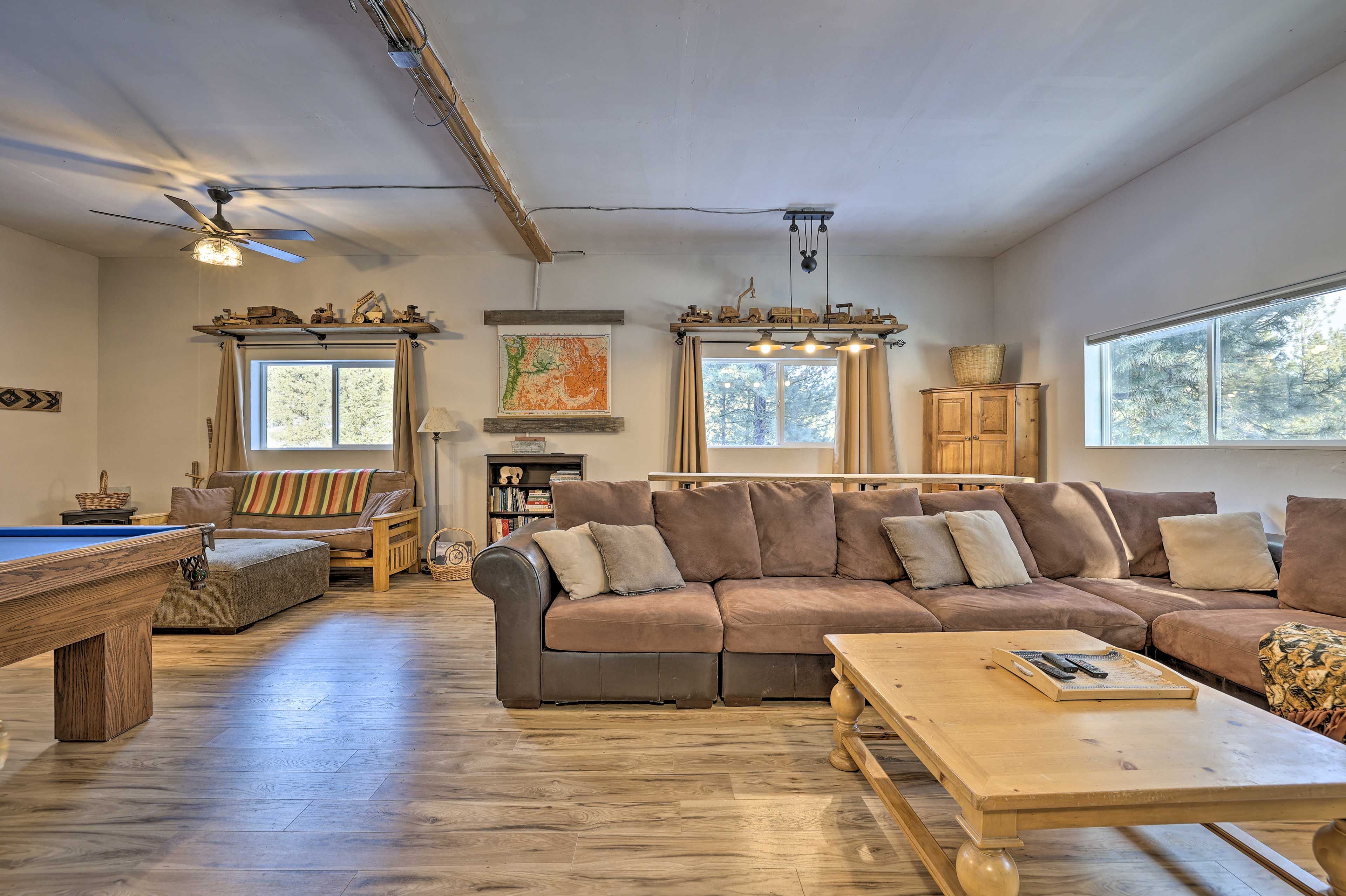 Media Room | Full Futon