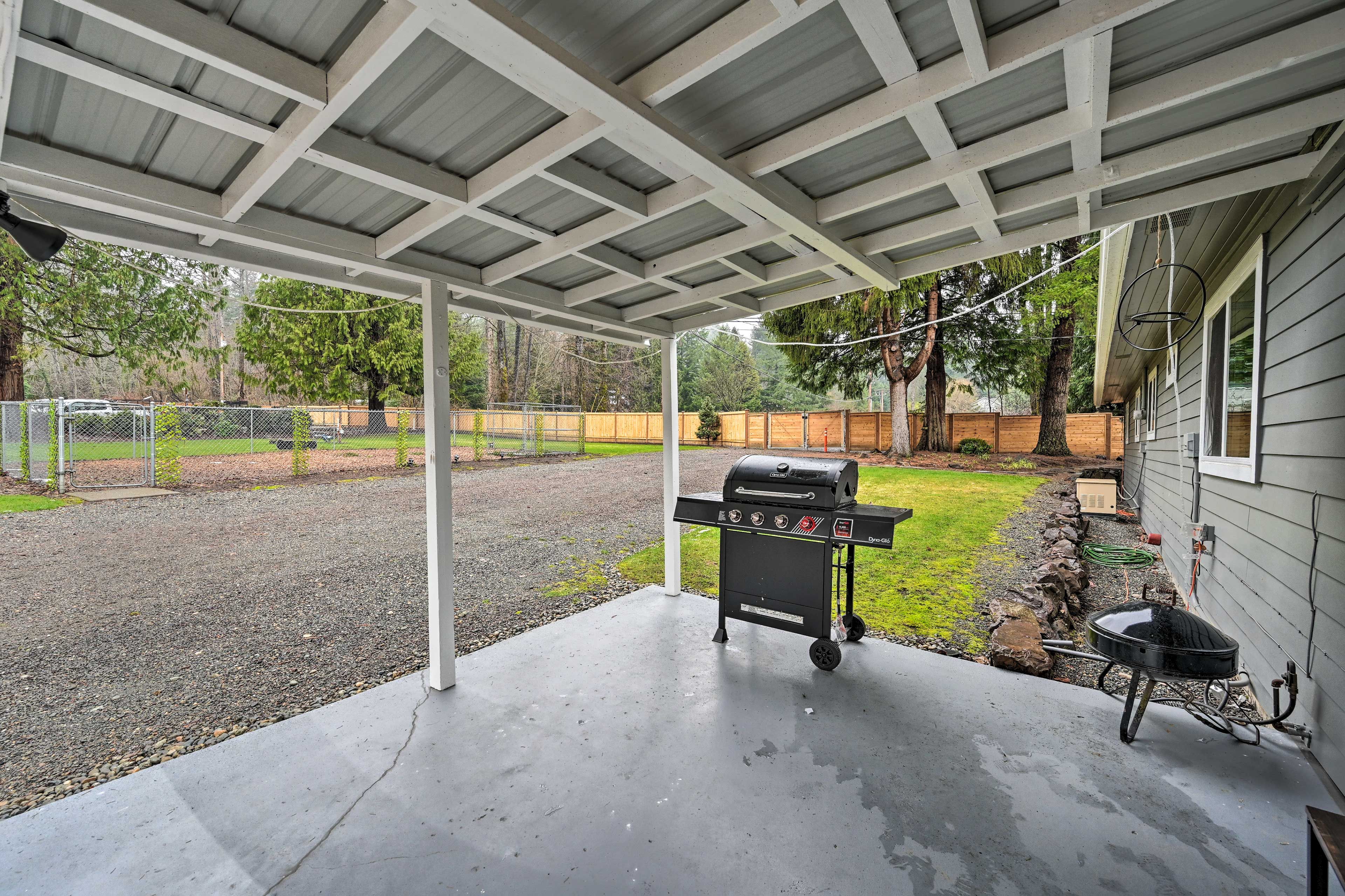 Covered Patio | Gas Grill