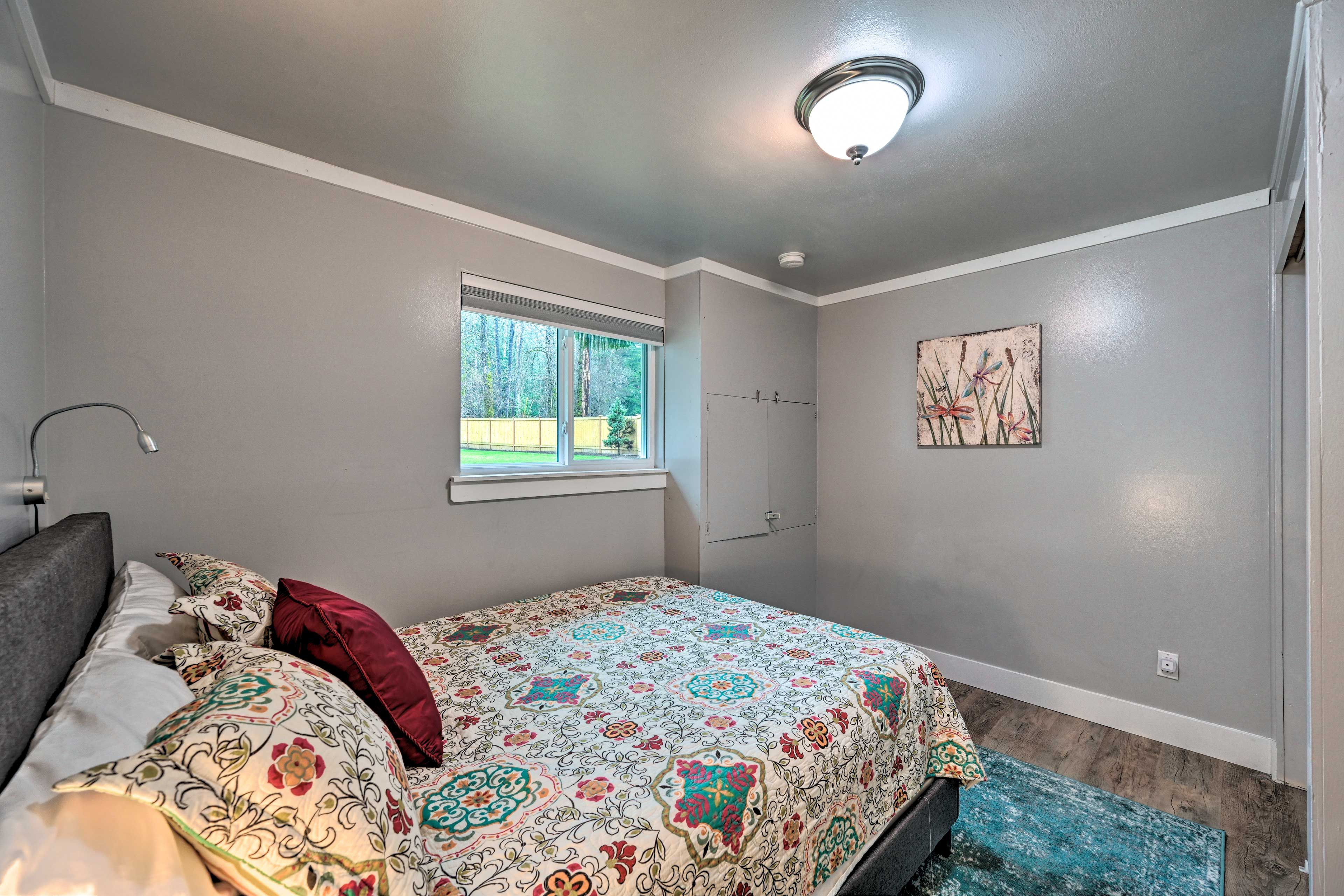 Bedroom 2 | Queen Bed