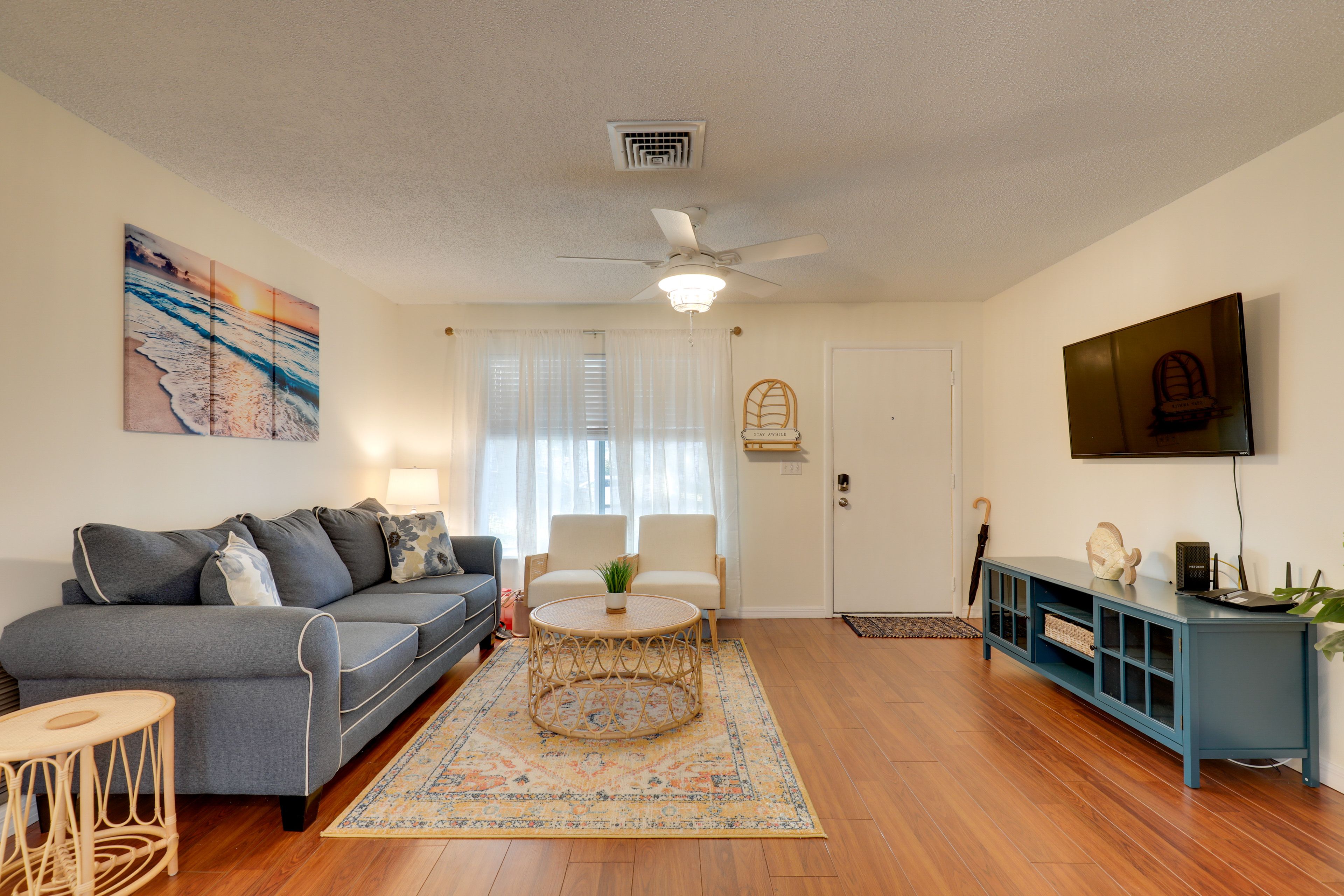 Clearwater Vacation Rental | 2BR | 1.5BA | 1,150 Sq Ft | 1 Step Required