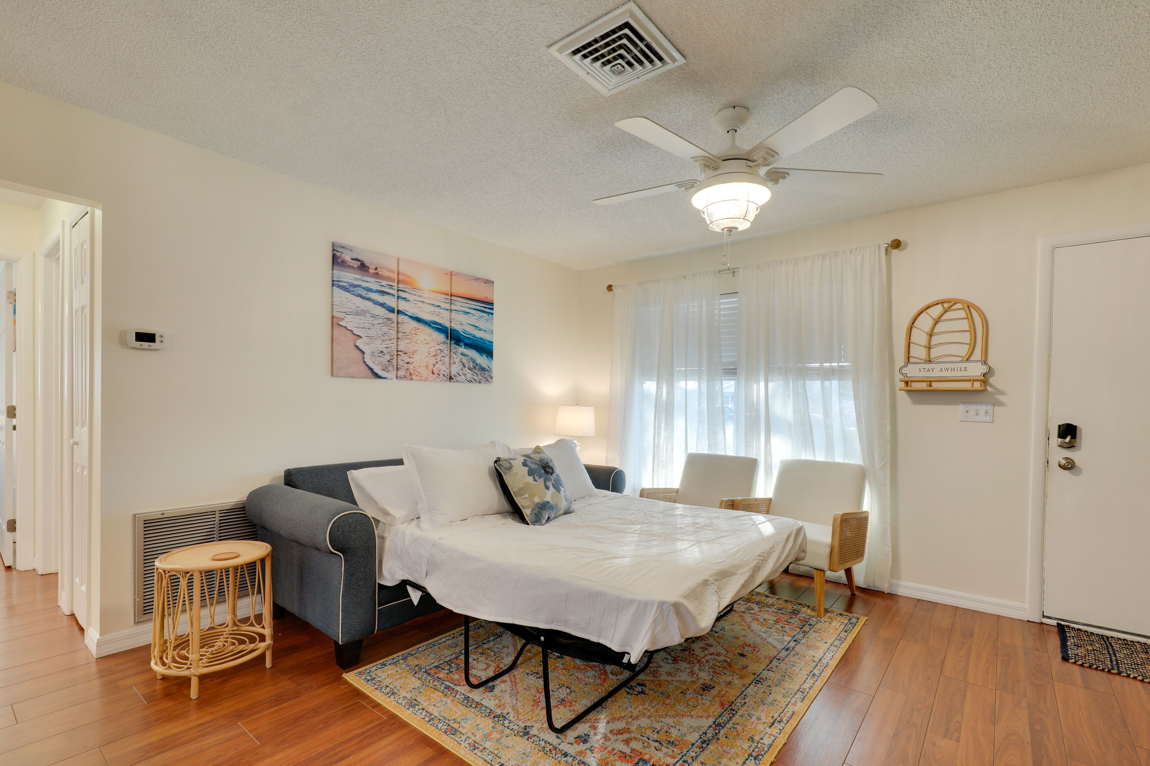 Living Room | Sleeper Sofa
