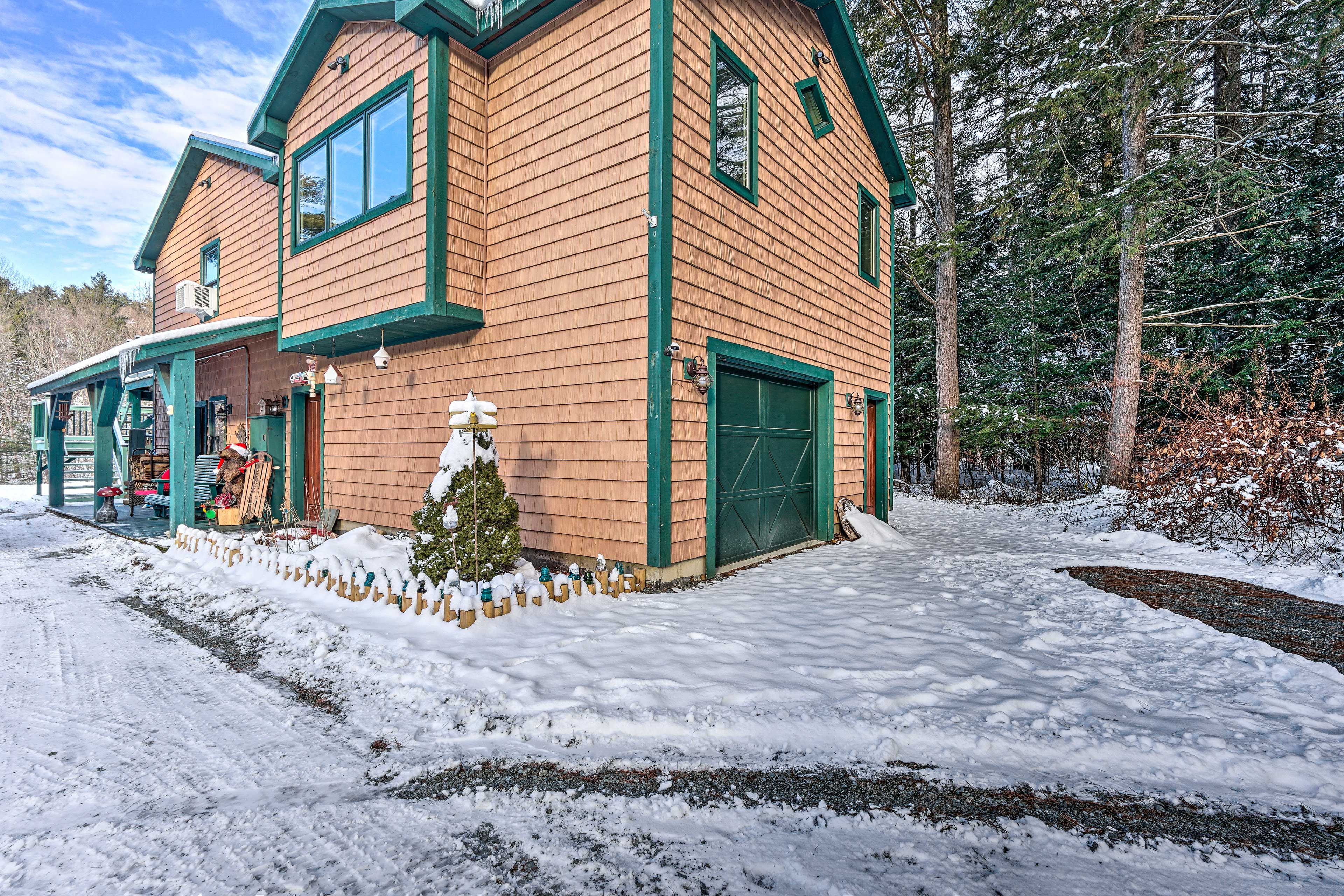 Exterior of Vacation Rental | Driveway Parking (6 Vehicles)
