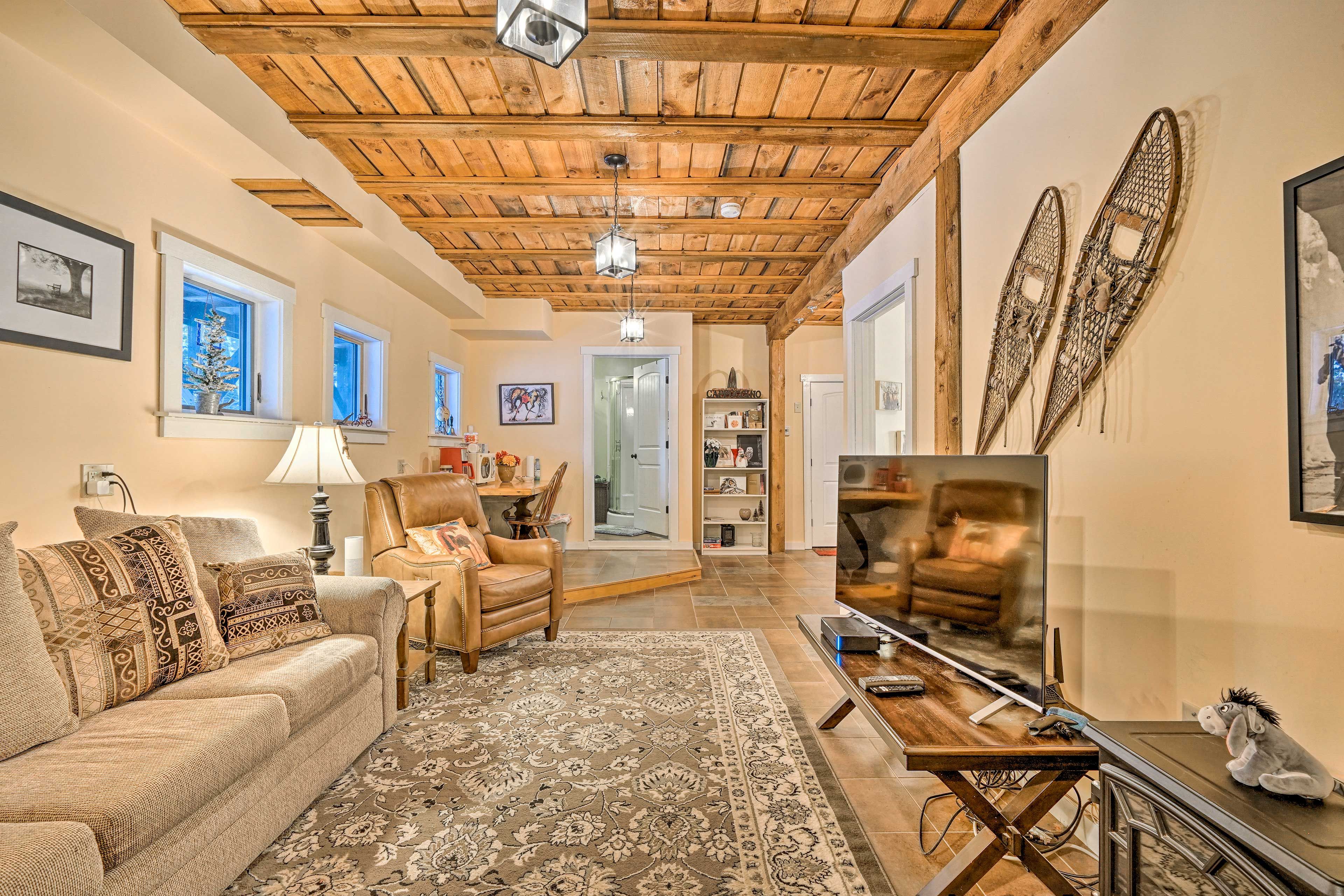 Clarendon Vacation Rental | 3BR | 2BA | 2,000 Sq Ft | Access Only By Stairs