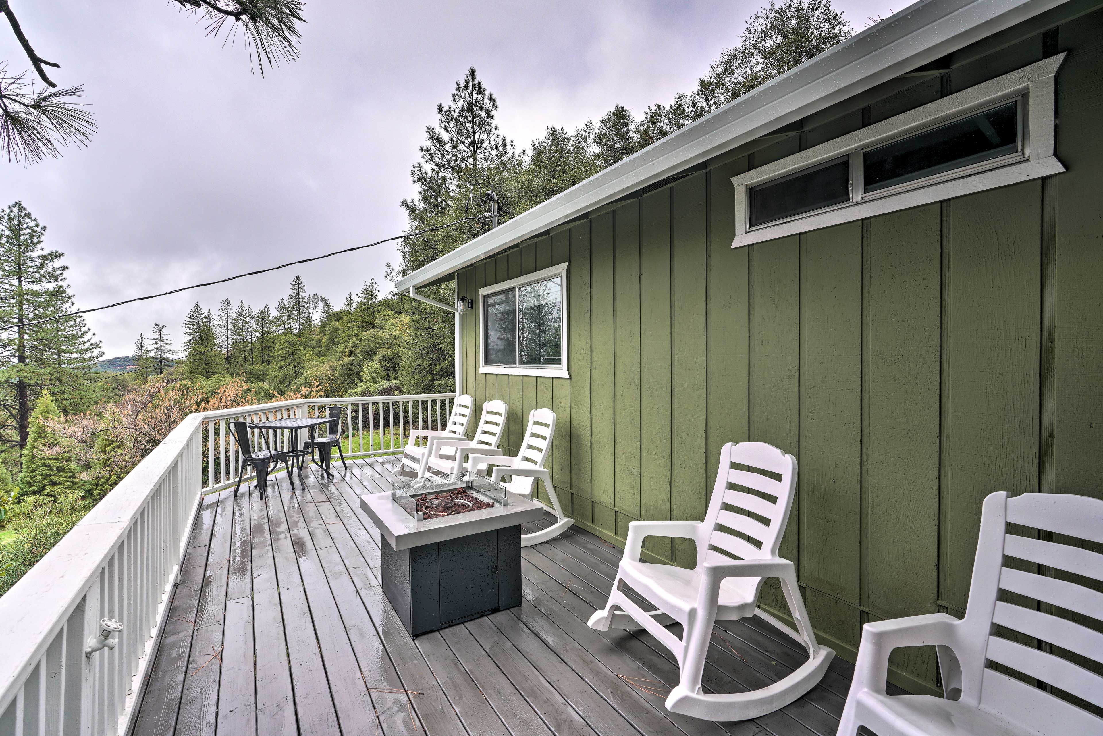 Wraparound Deck