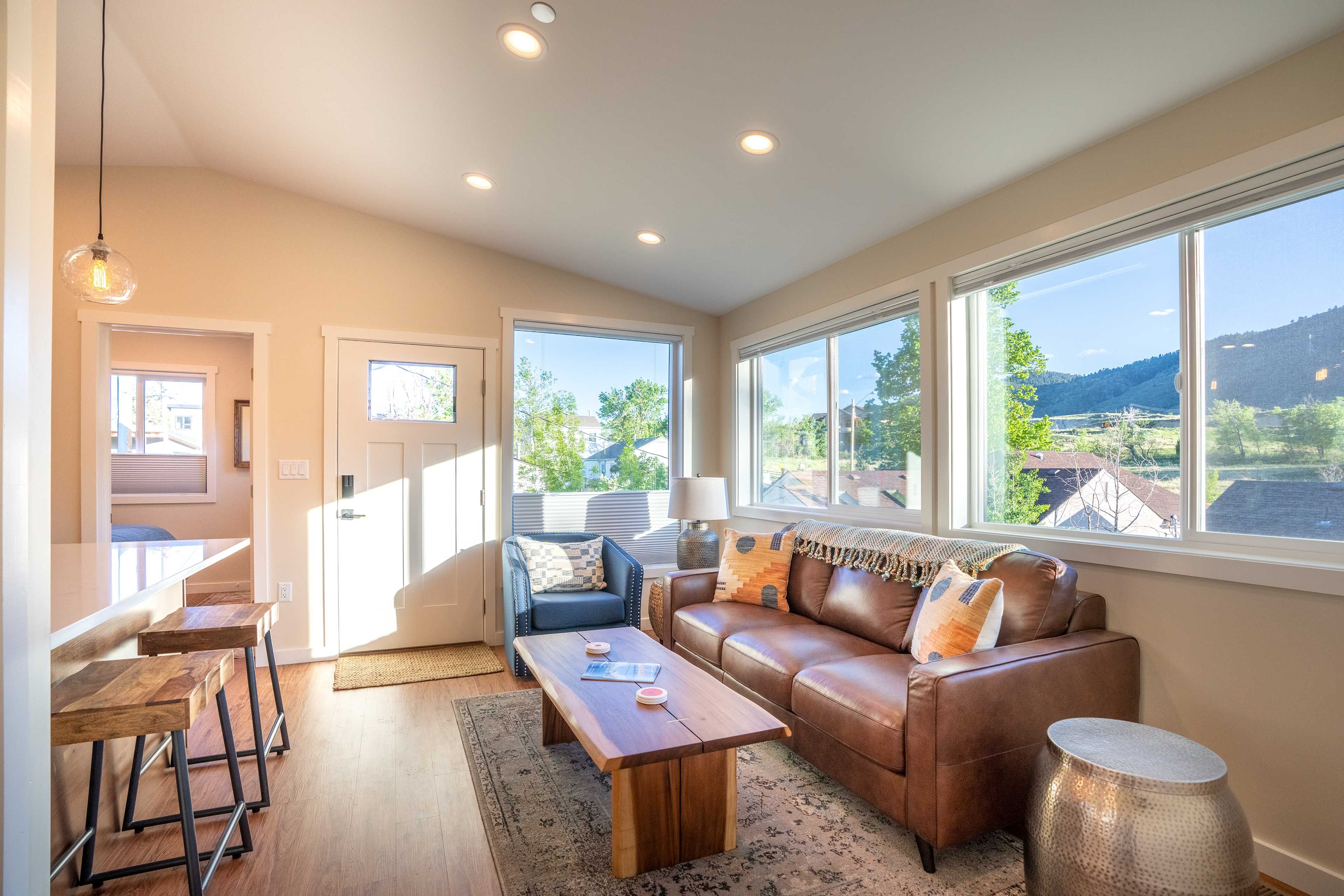 Golden Vacation Rental | 2BR | 1BA | 620 Sq Ft | Stairs Required