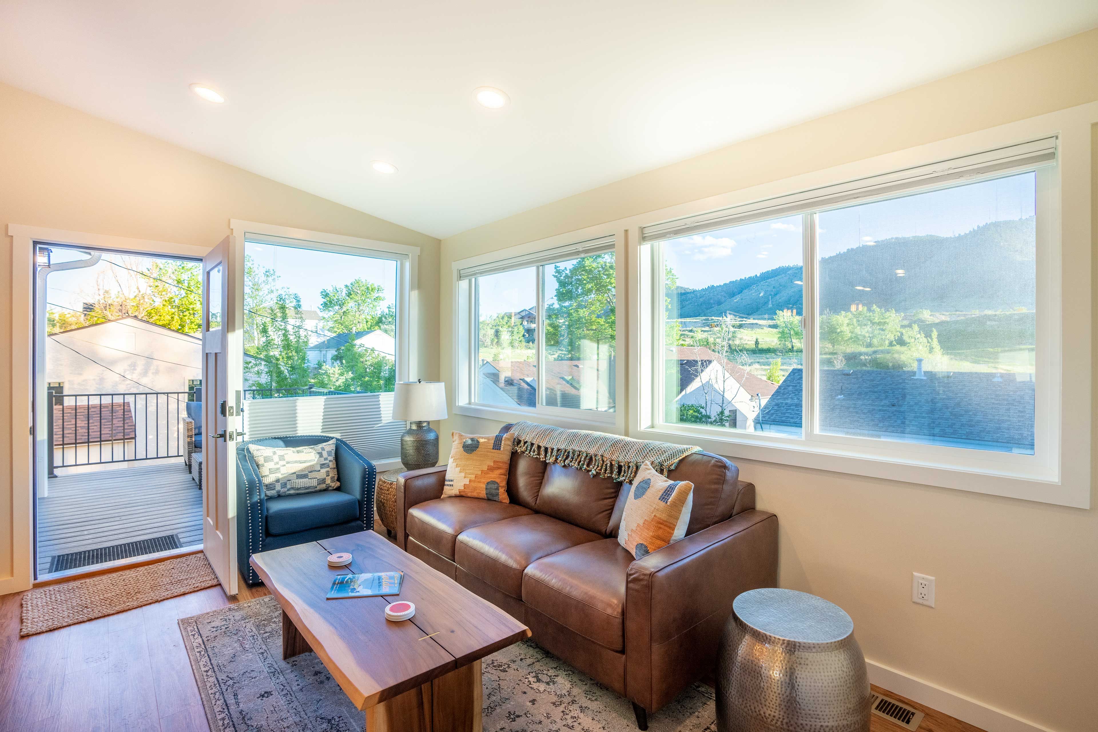 Living Room | Central Heat & A/C | Free WiFi