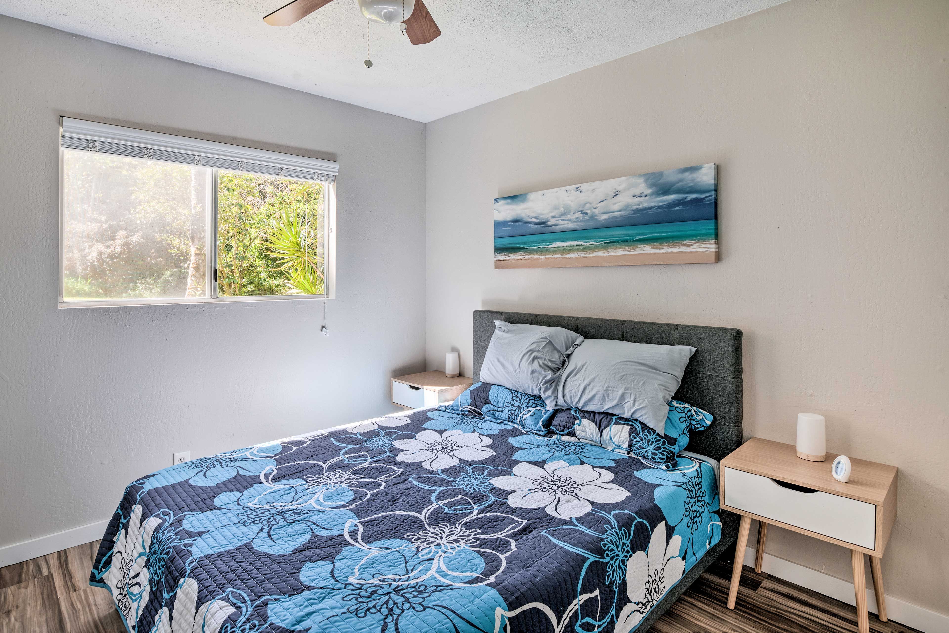 Bedroom 2 | Queen Bed | 1st Floor