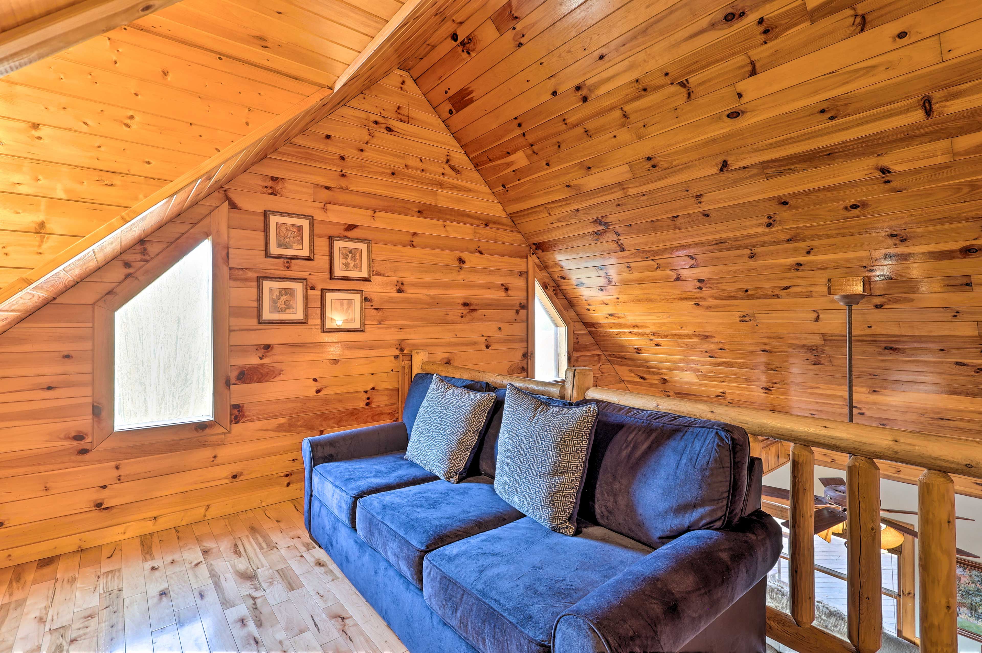 Loft | 2nd Floor | Sleeper Sofa