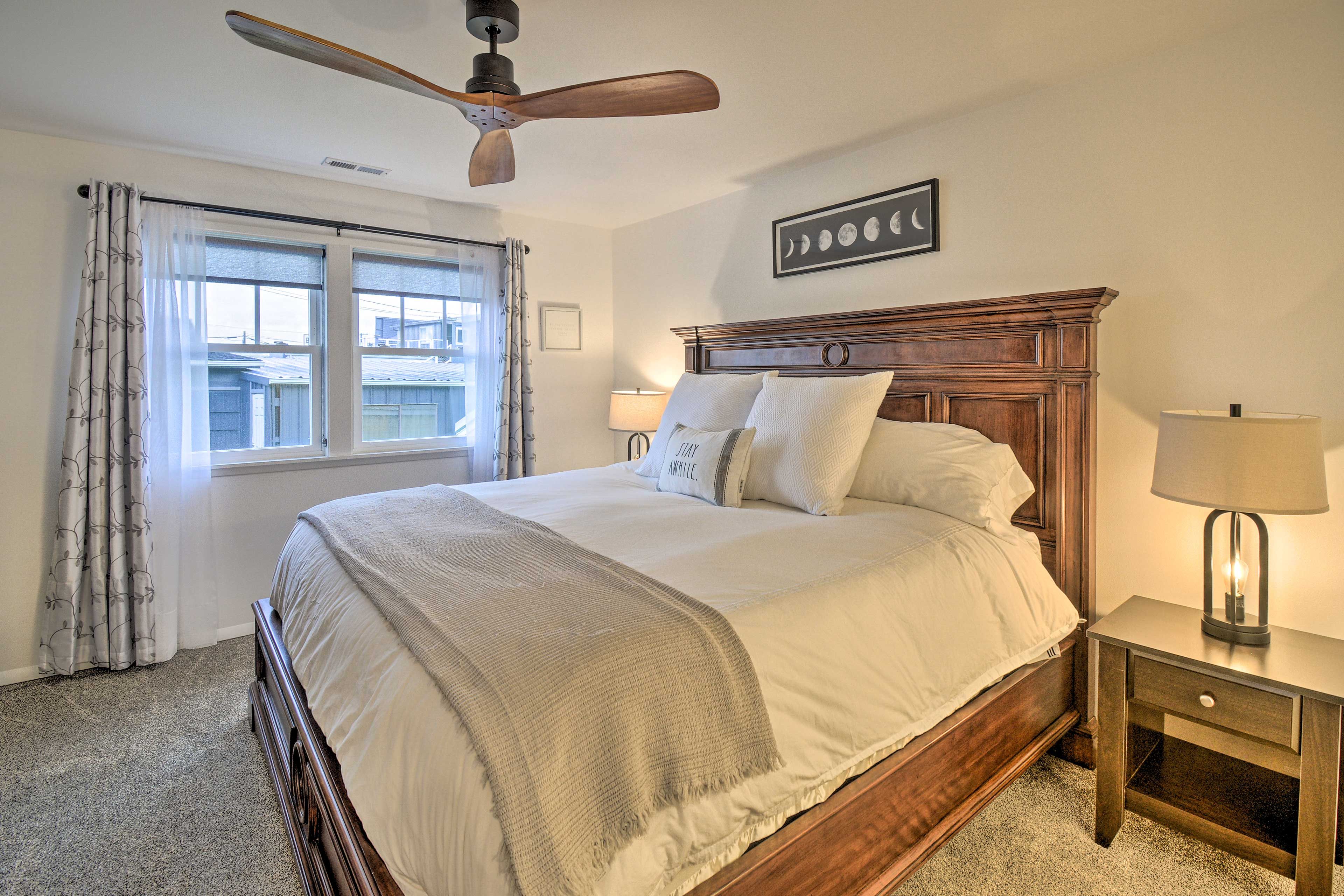 Bedroom | King Bed