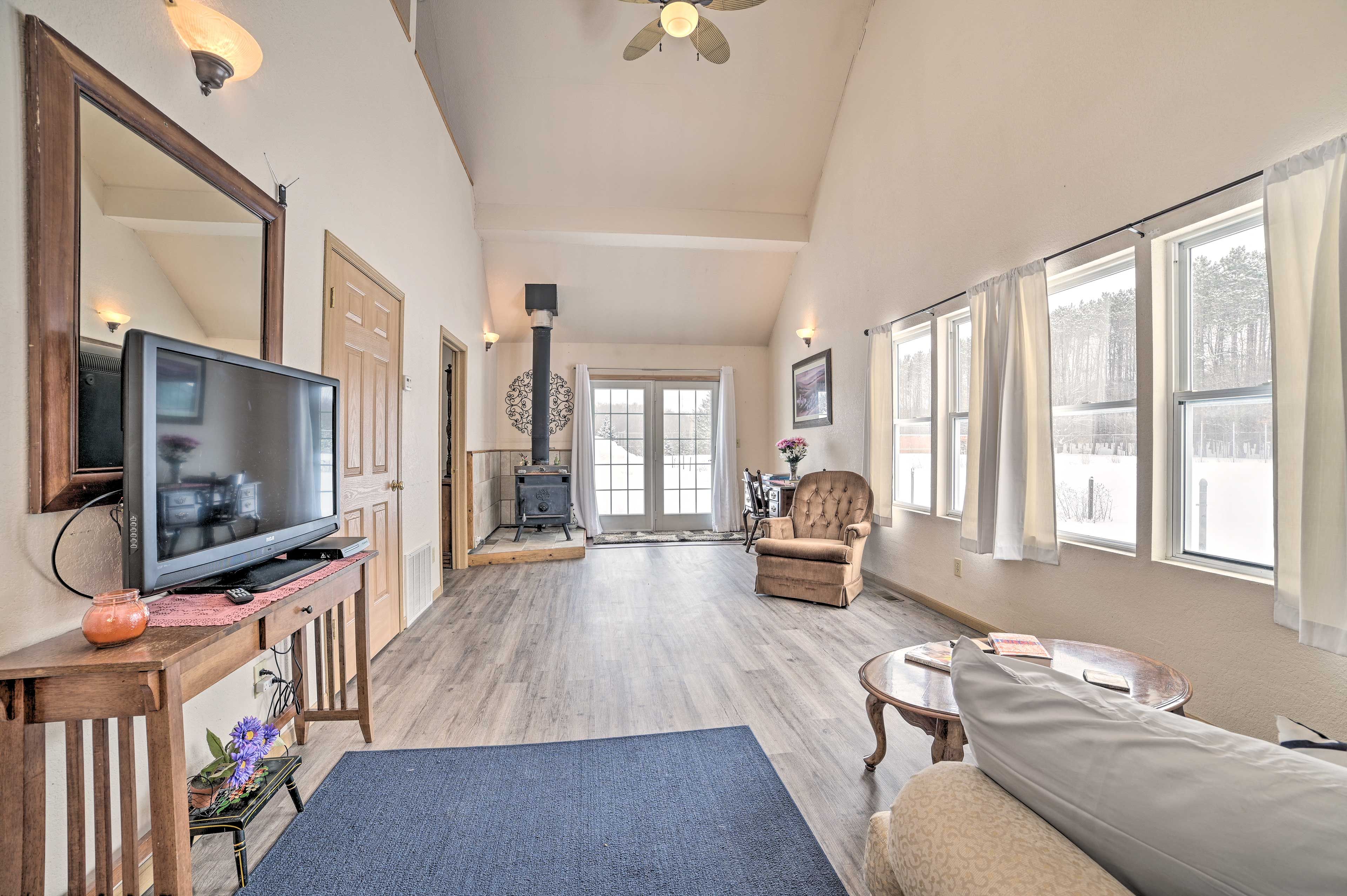 Living Room | Smart TV