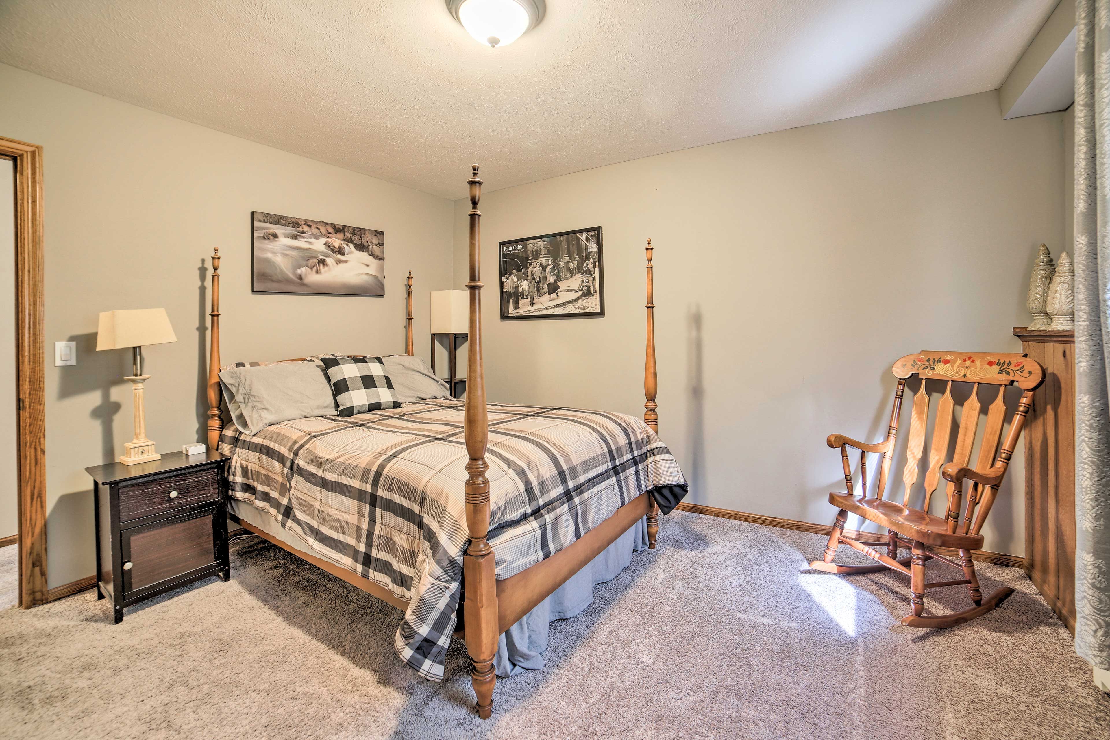 Bedroom 2 | Queen Bed | Lower Level