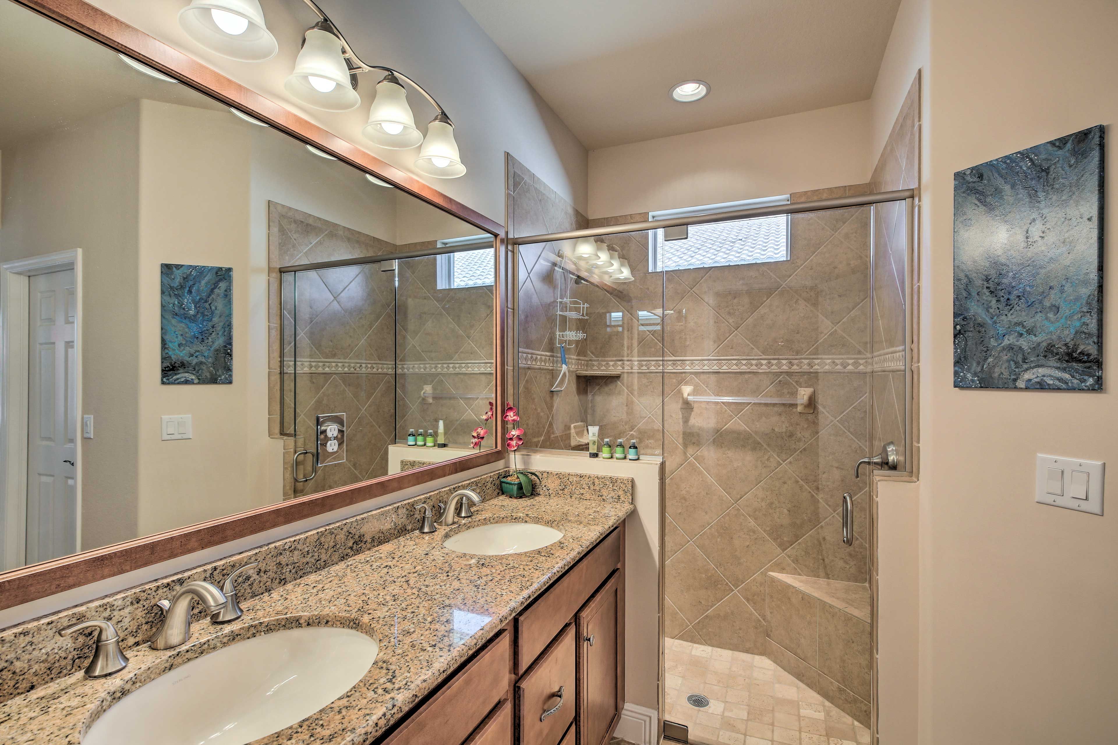 En-Suite Bathroom | Linens & Towels Provided