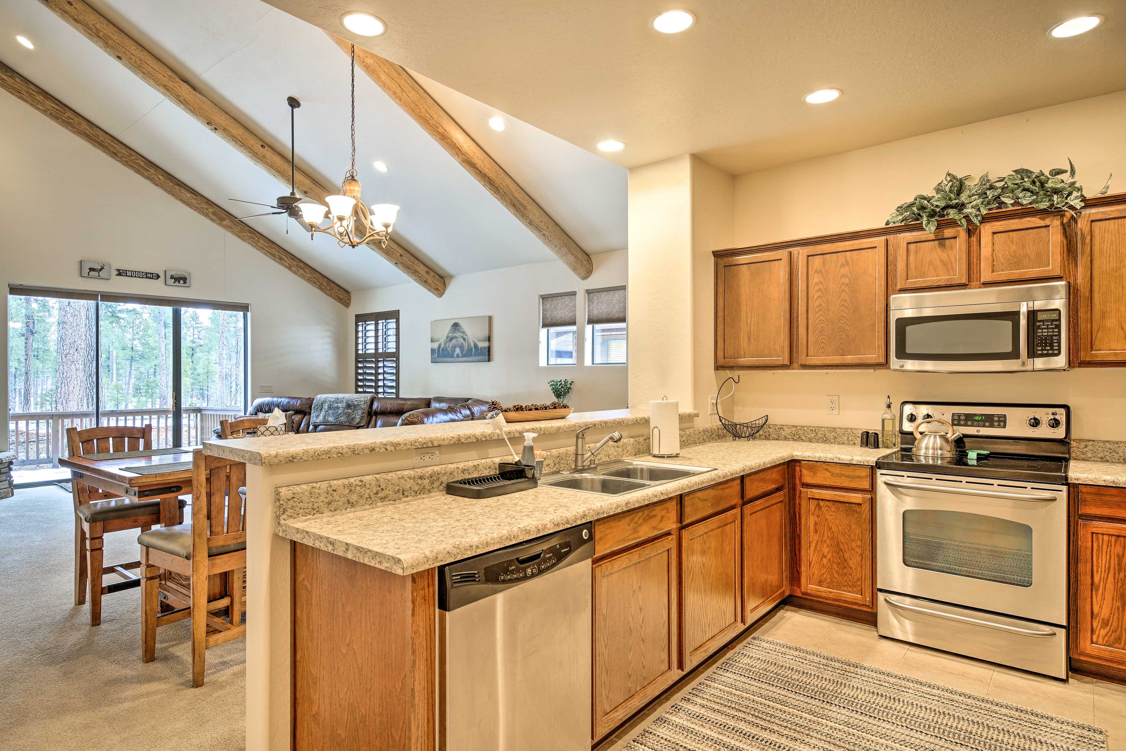Kitchen | Dishware/Flatware | Crockpot | Trash Bags/Paper Towels