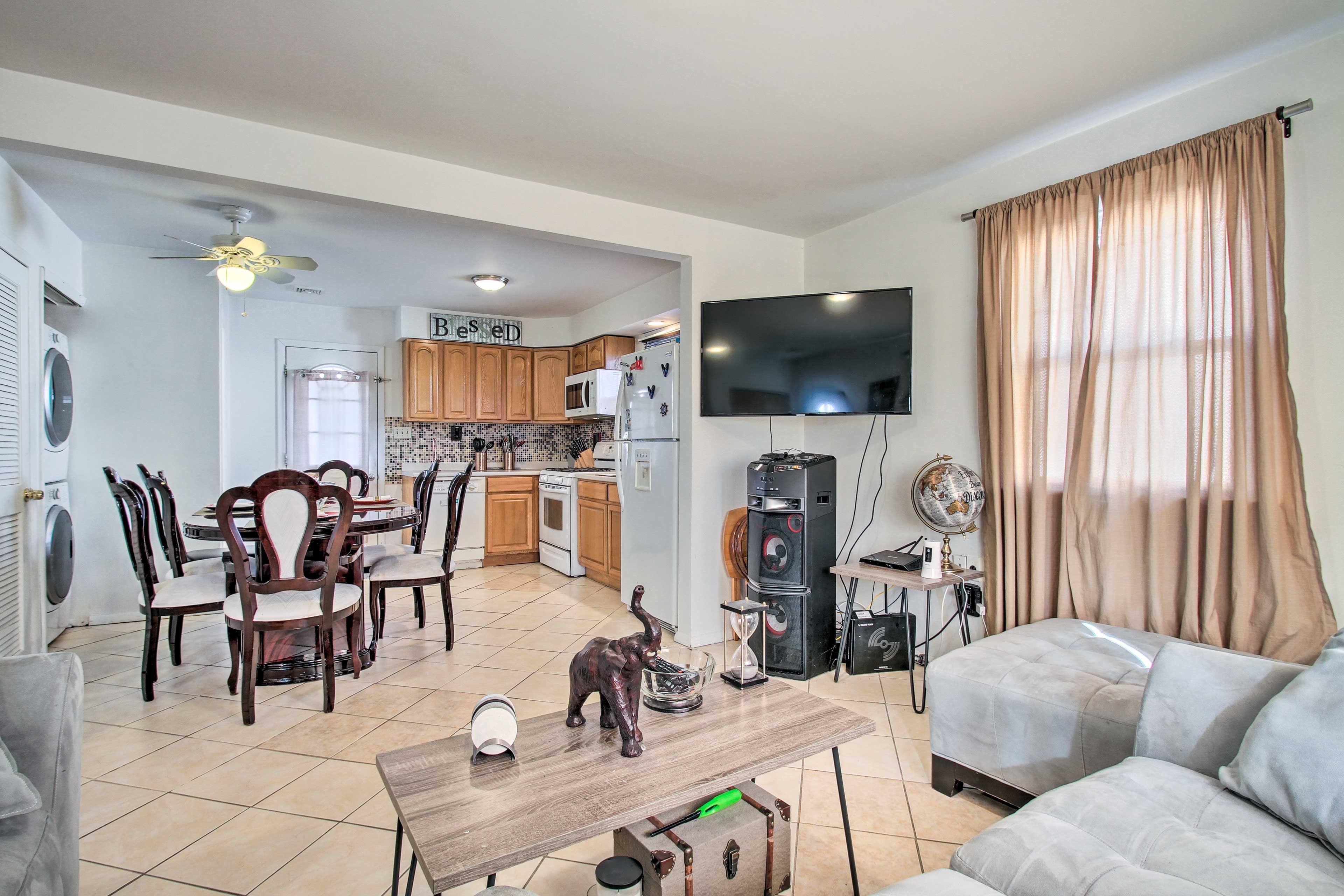 Living Room | Central A/C