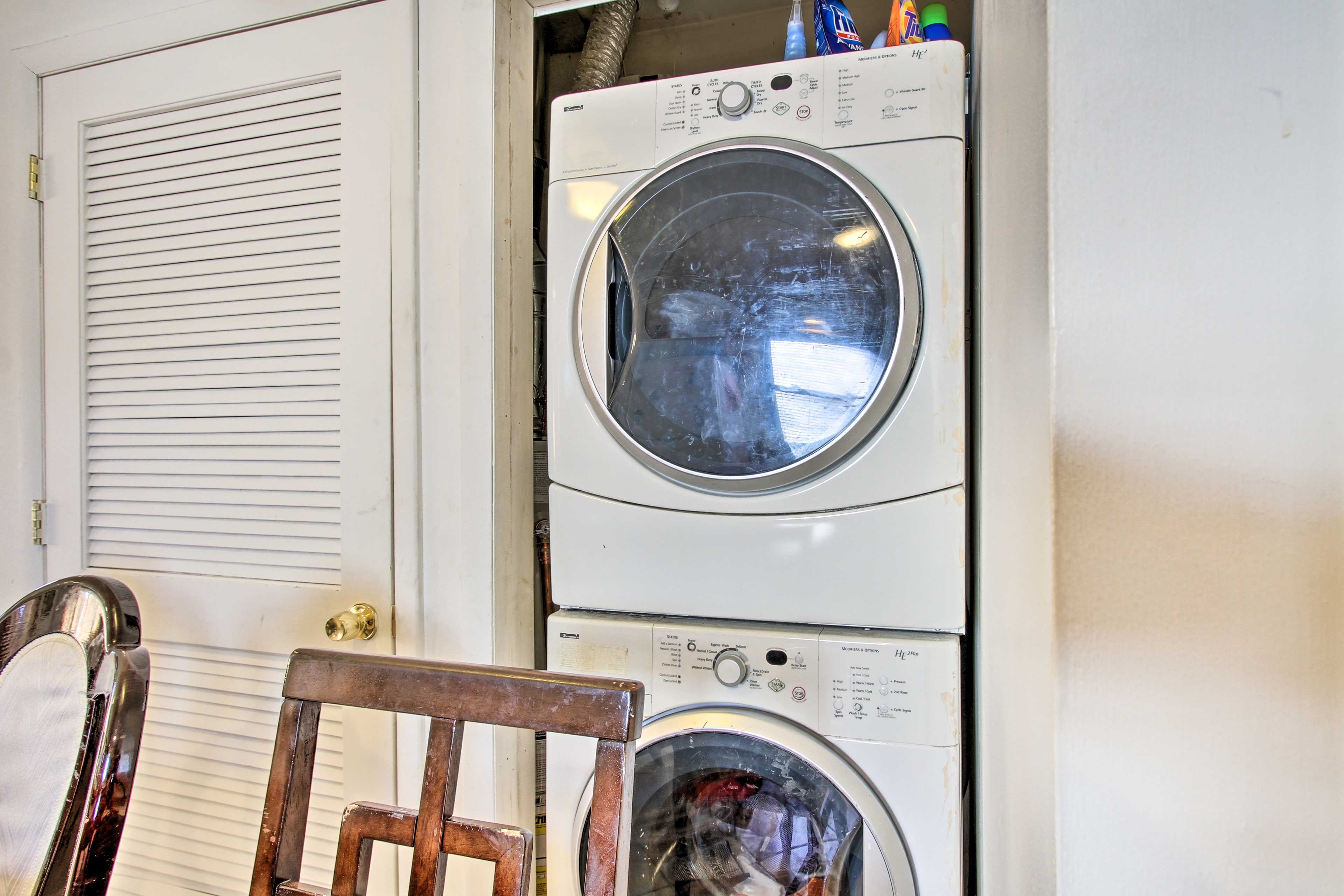 Laundry Closet | Laundry Detergent