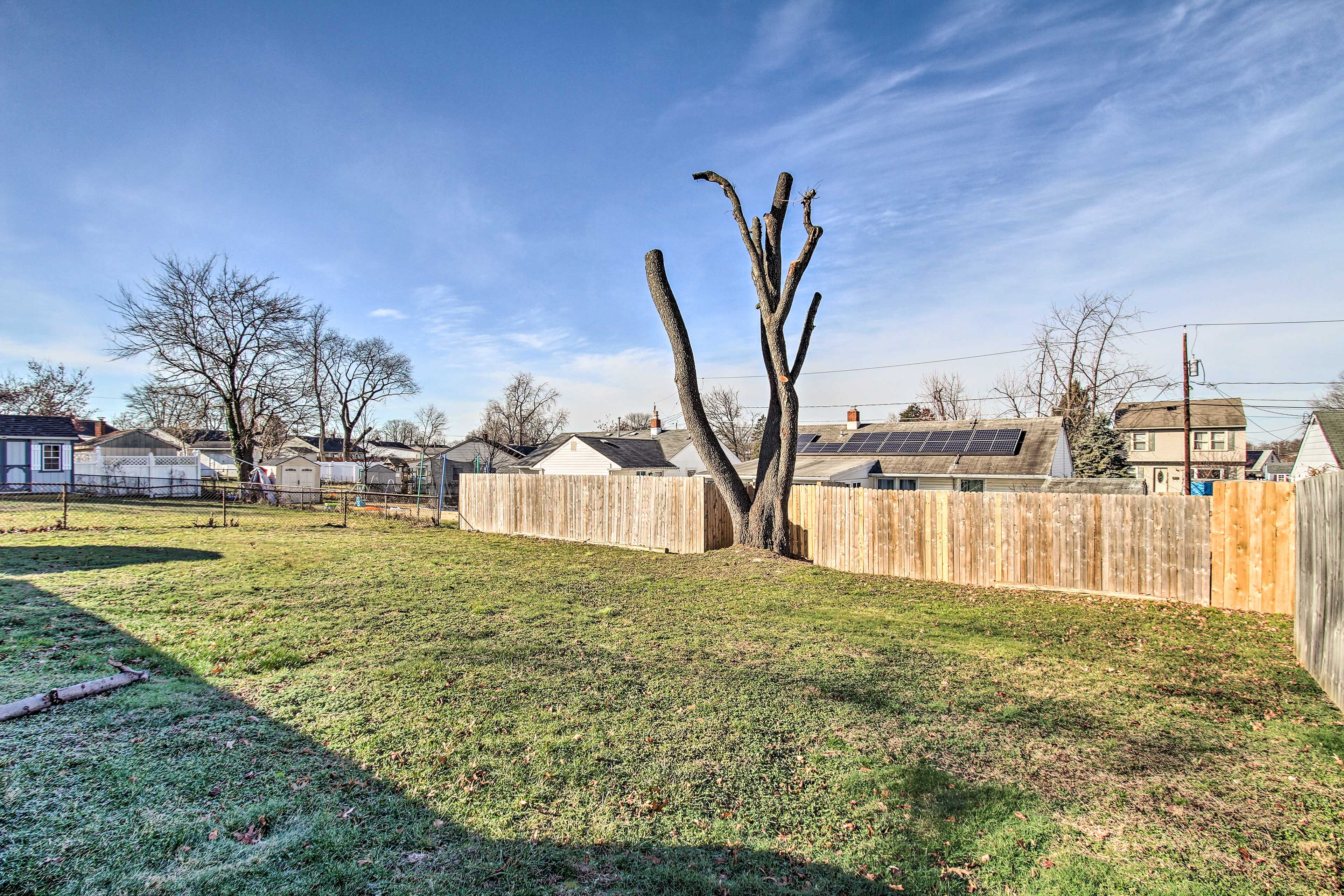 Backyard | Fire Pit Available