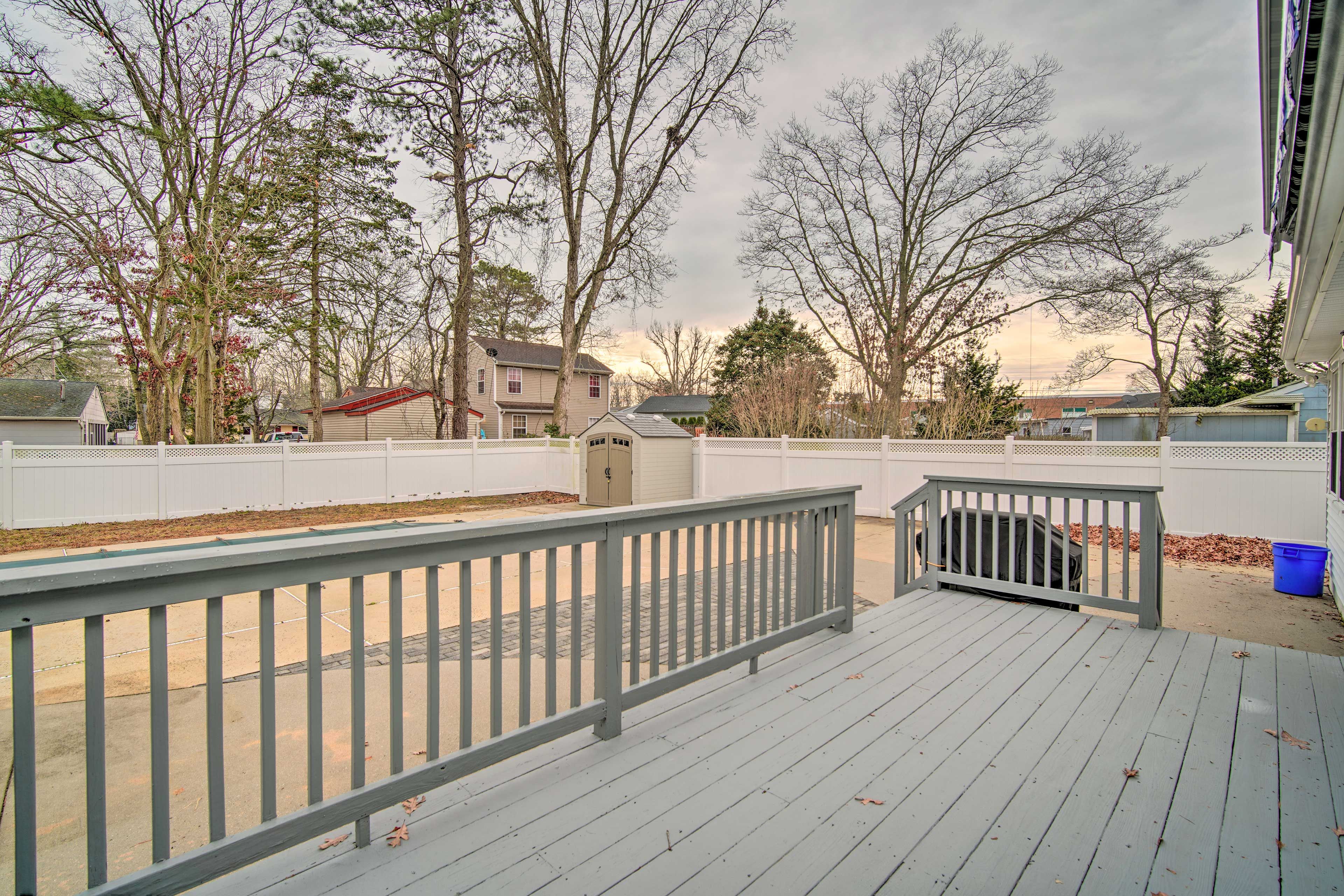 Deck | Gas Grill