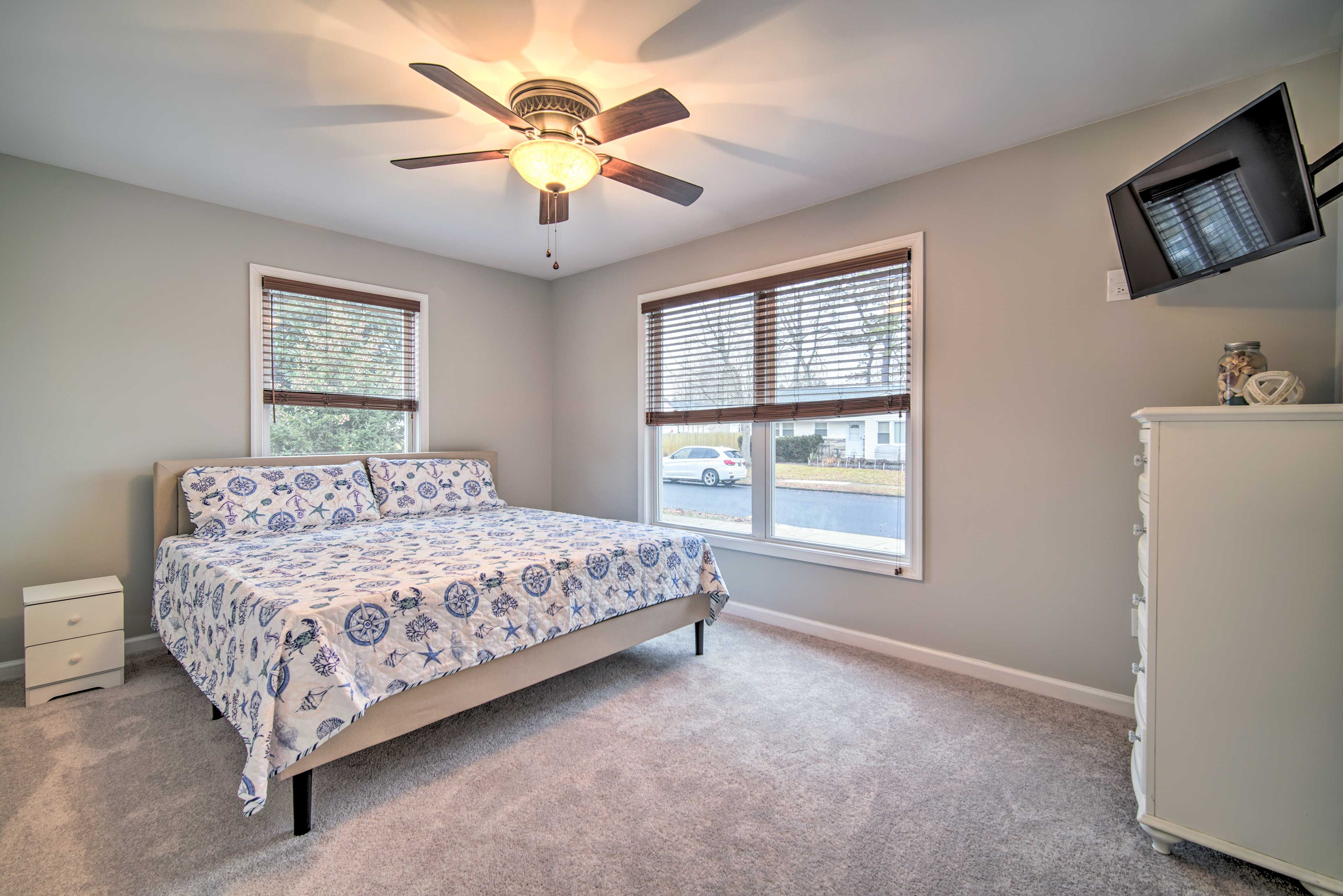 Bedroom 2 | King Bed