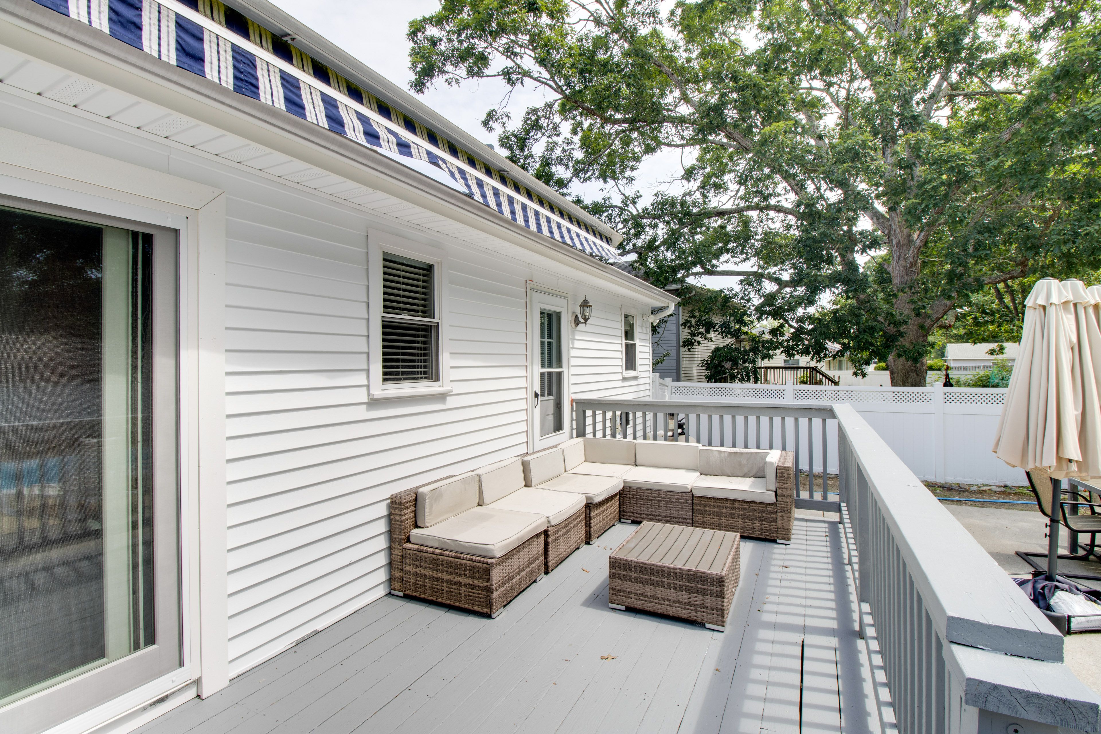 Furnished Deck