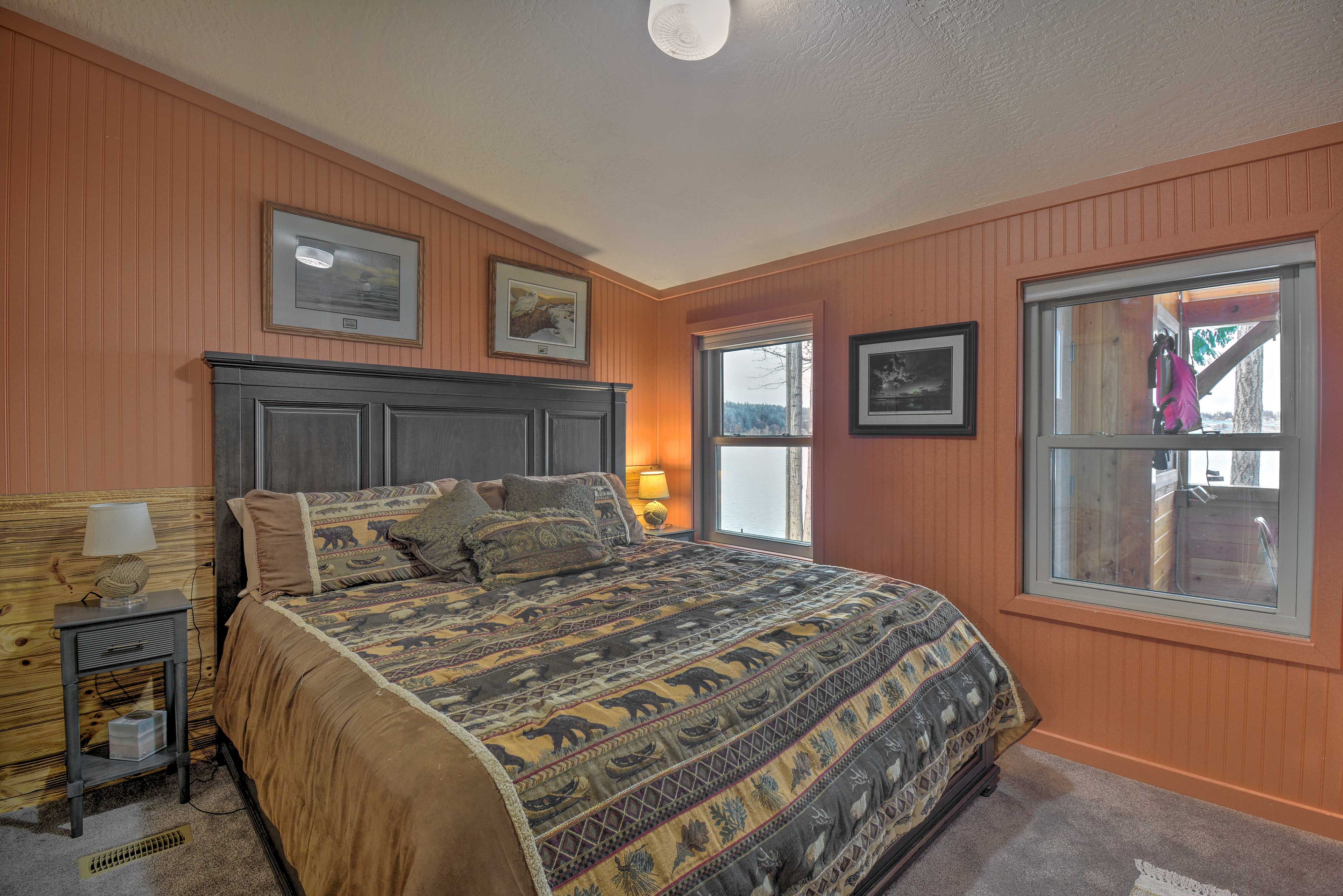 Bedroom 2 | King Bed