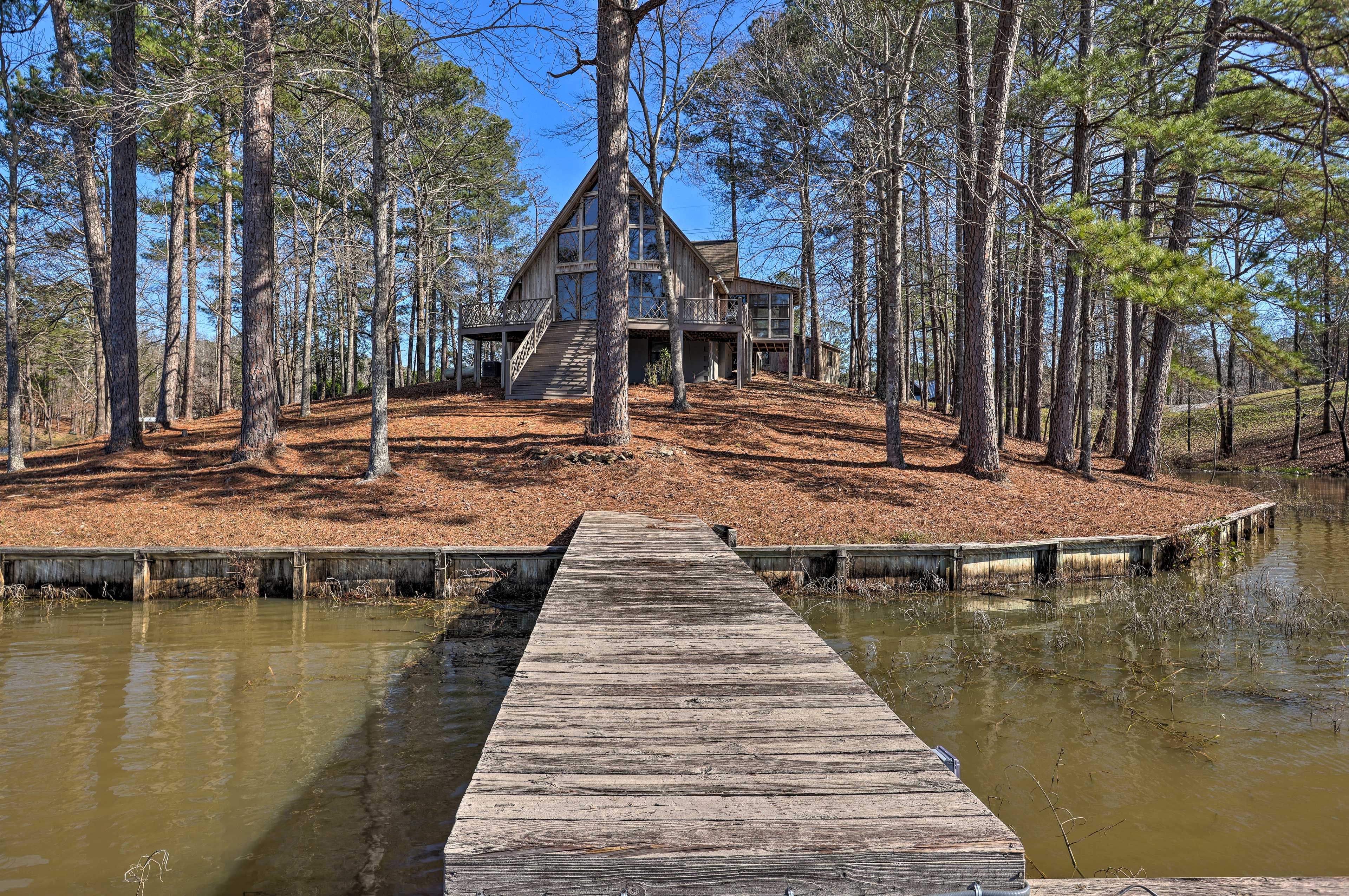 Shelby Vacation Rental | 2BR | 2BA | Stairs Required | 1,895 Sq Ft