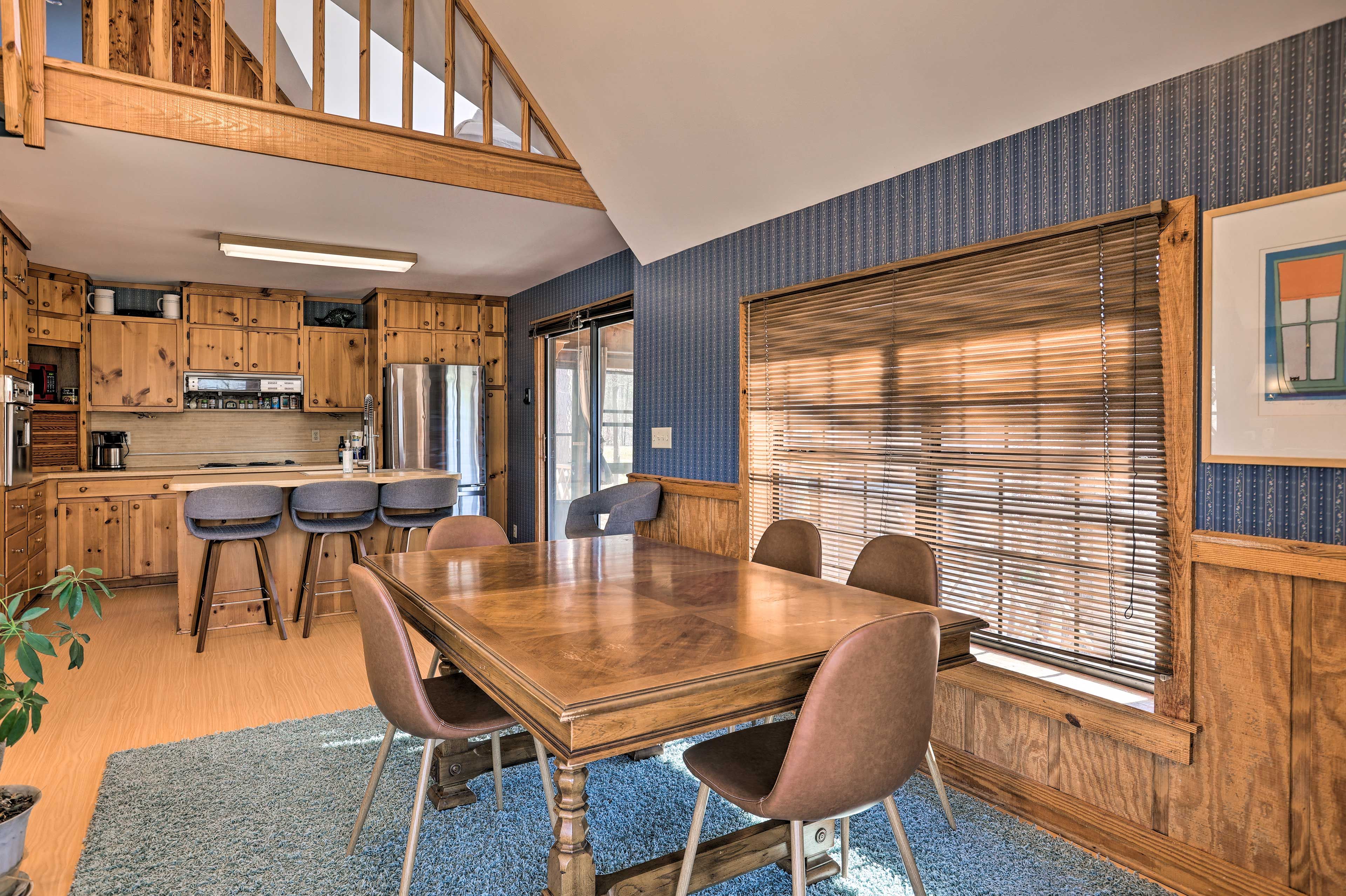 Dining Area | 1st Floor