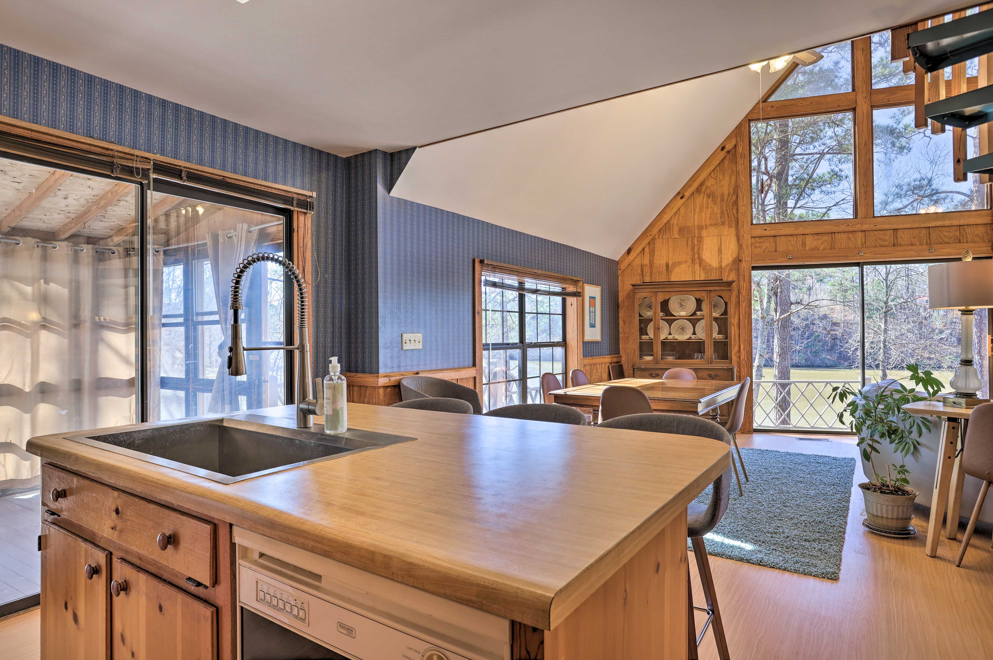 Fully Equipped Kitchen | Toaster | Toaster Oven