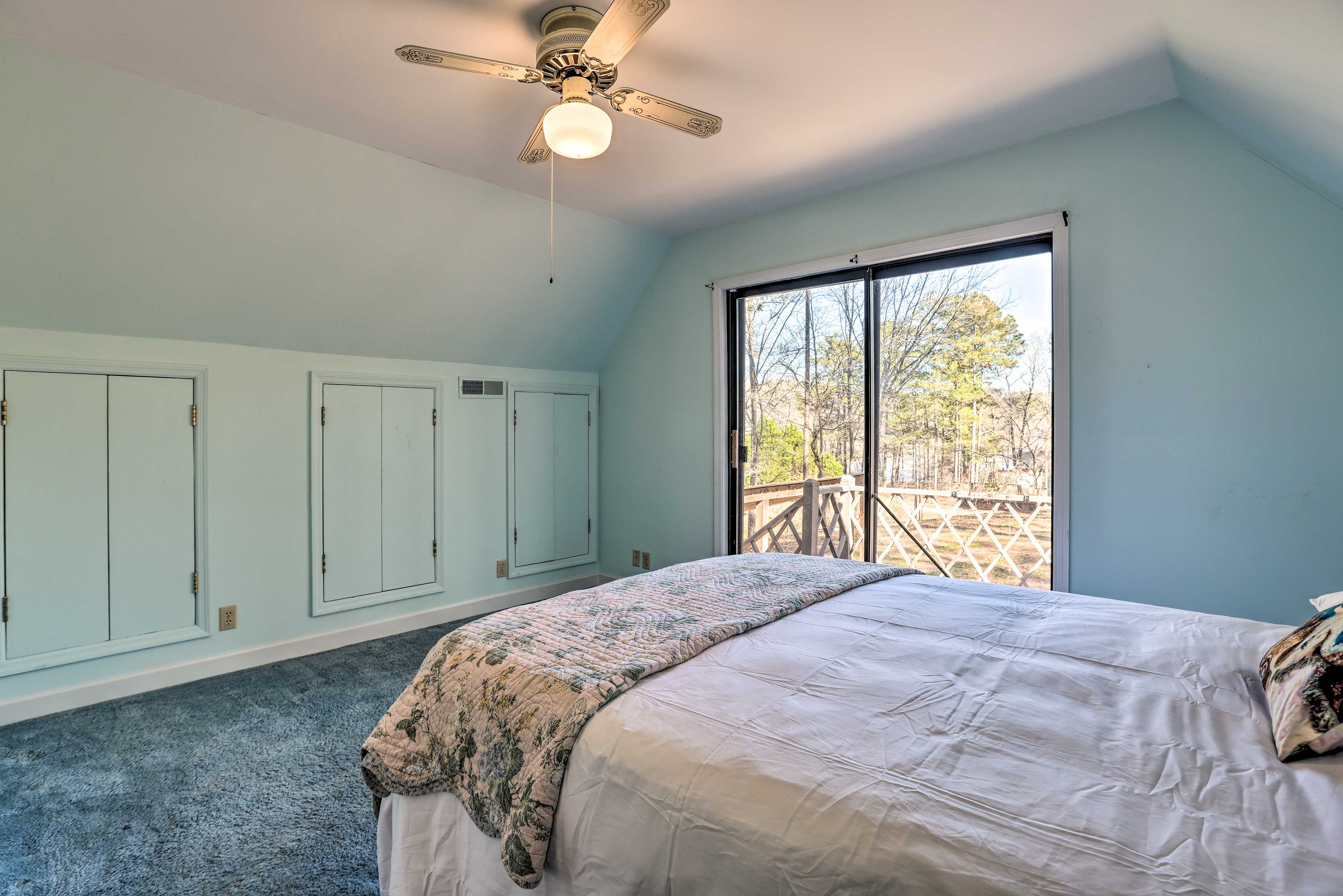 Bedroom 2 | Hangers