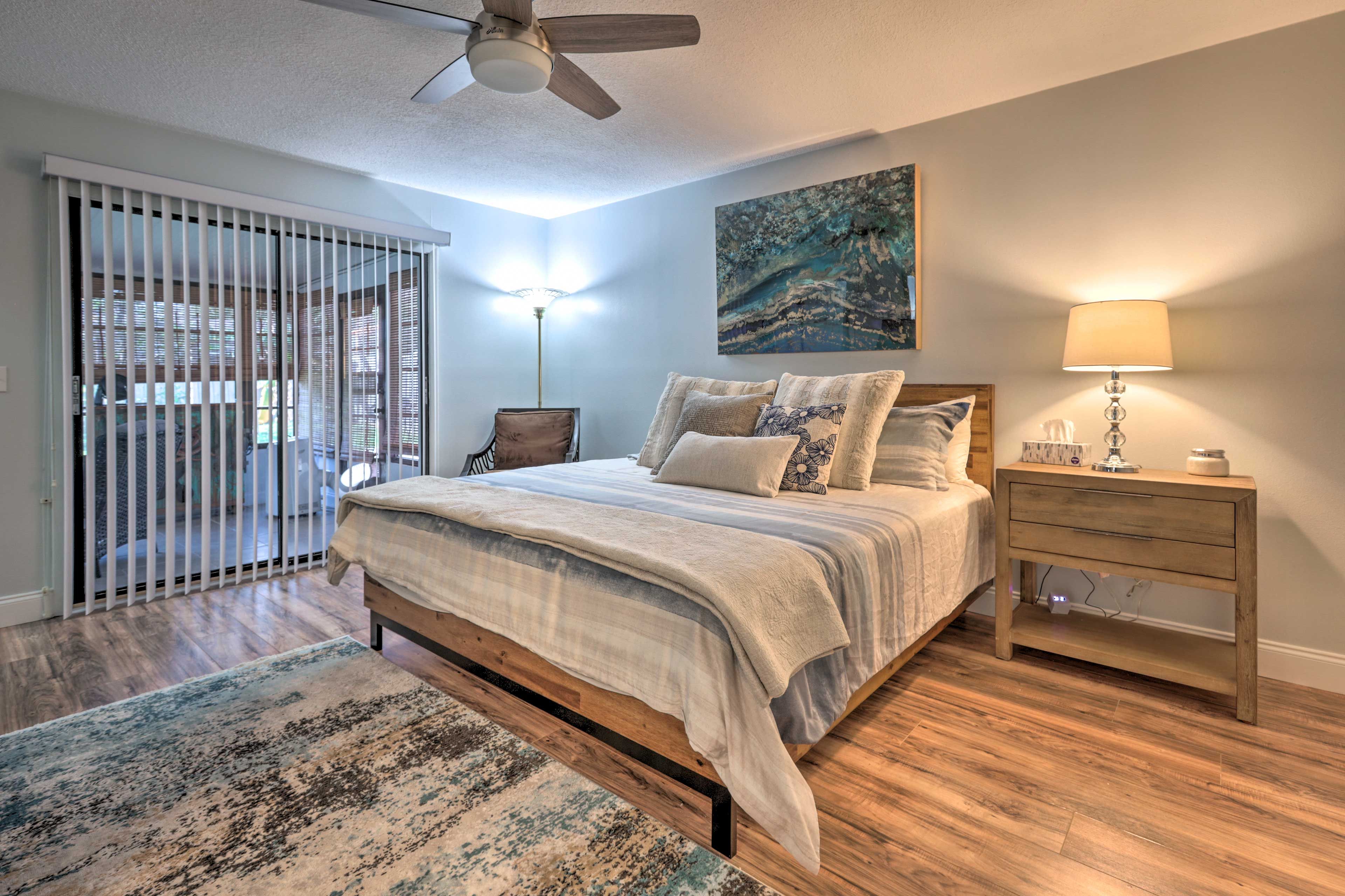 Bedroom 1 | King Bed