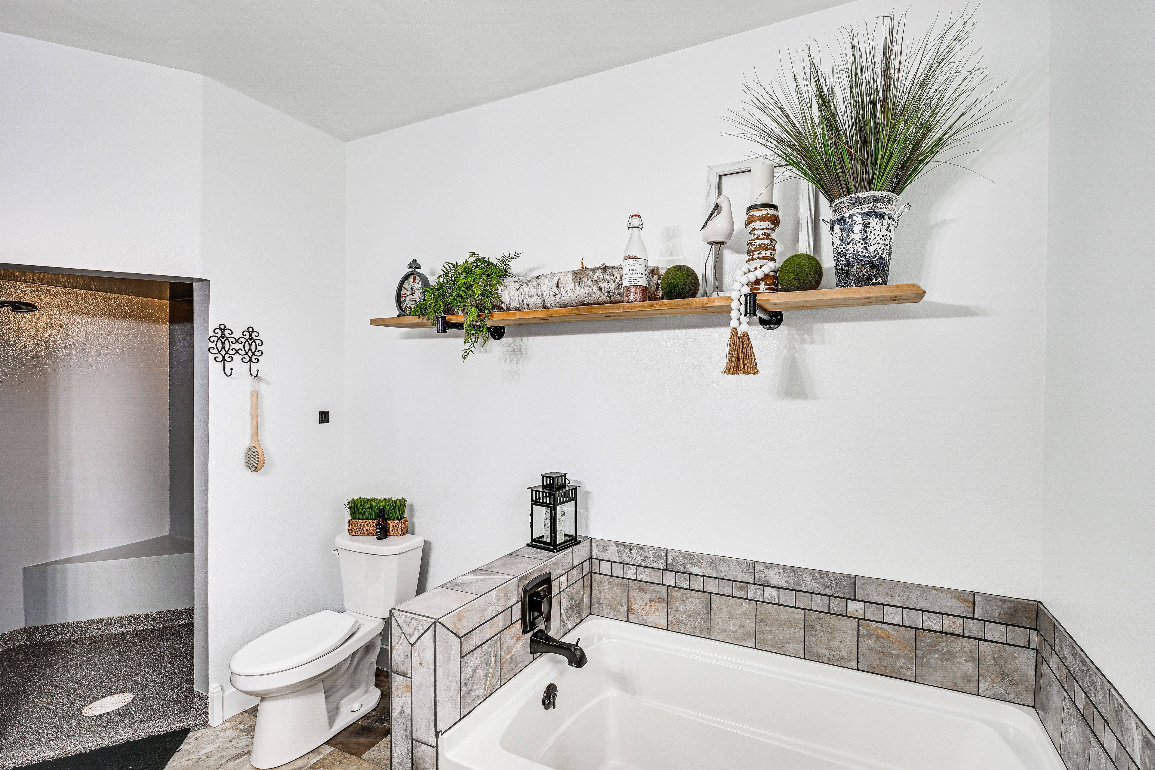 En-Suite Bathroom