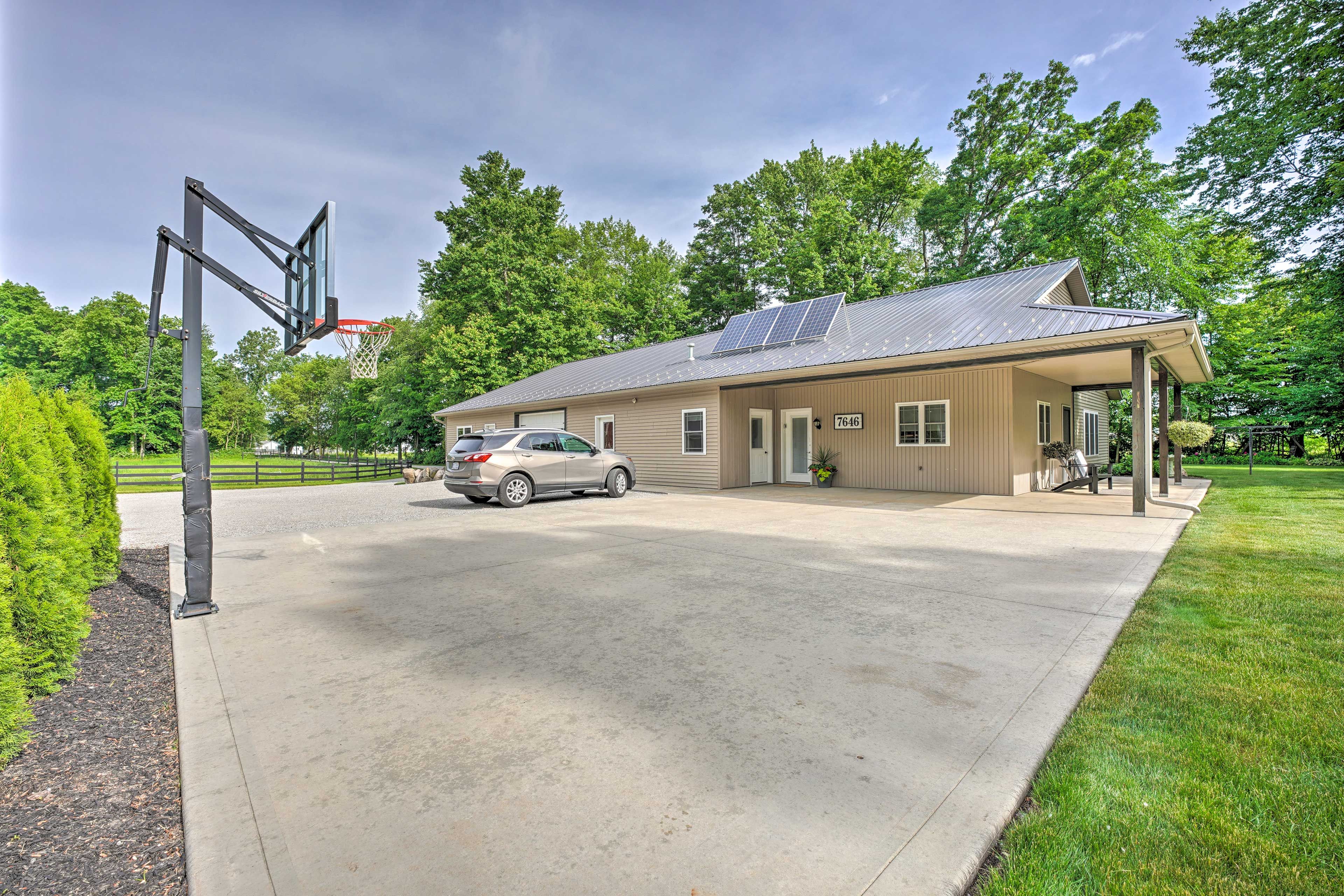 Driveway Parking (4 Vehicles)