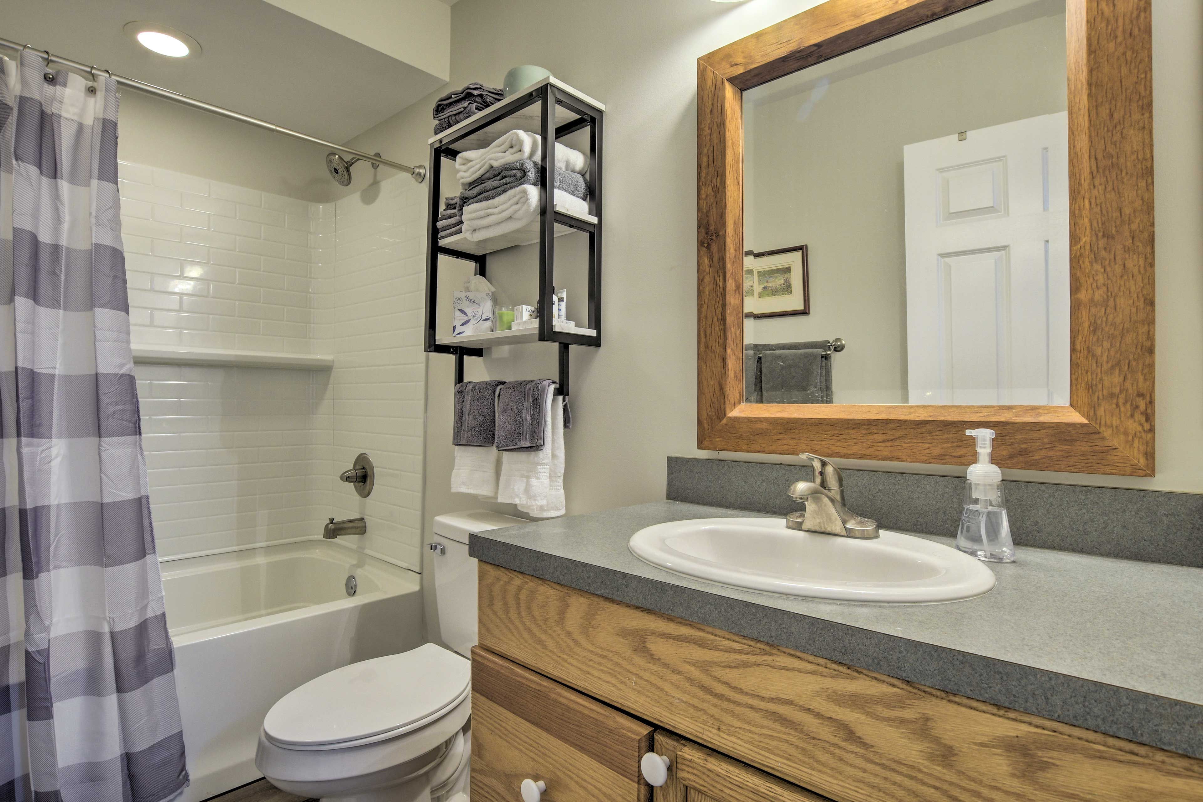 Full Bathroom | Hair Dryer