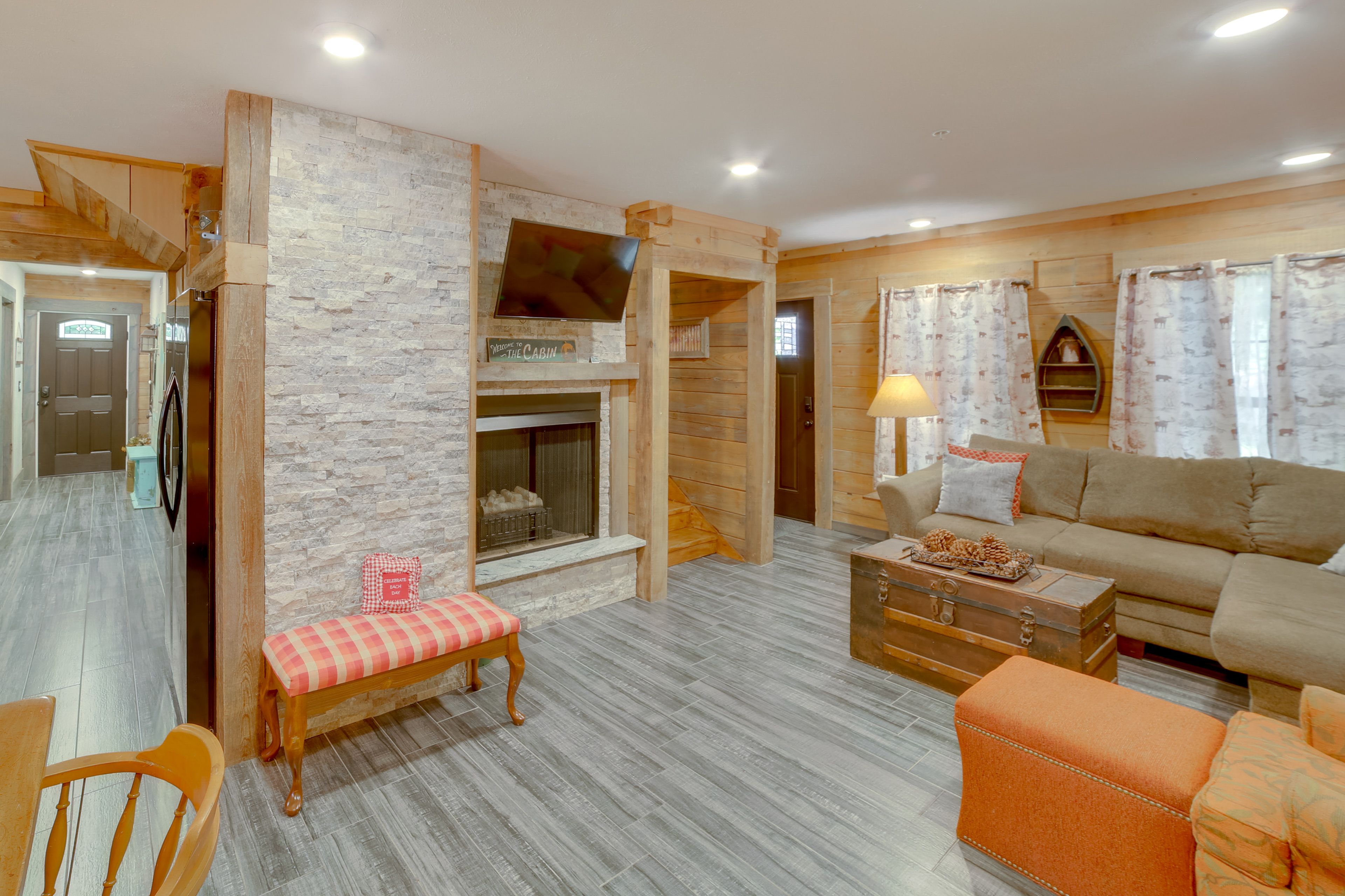 Living Room | 1st Floor | Free WiFi | Central A/C + Heat | Smart TV w/ Cable