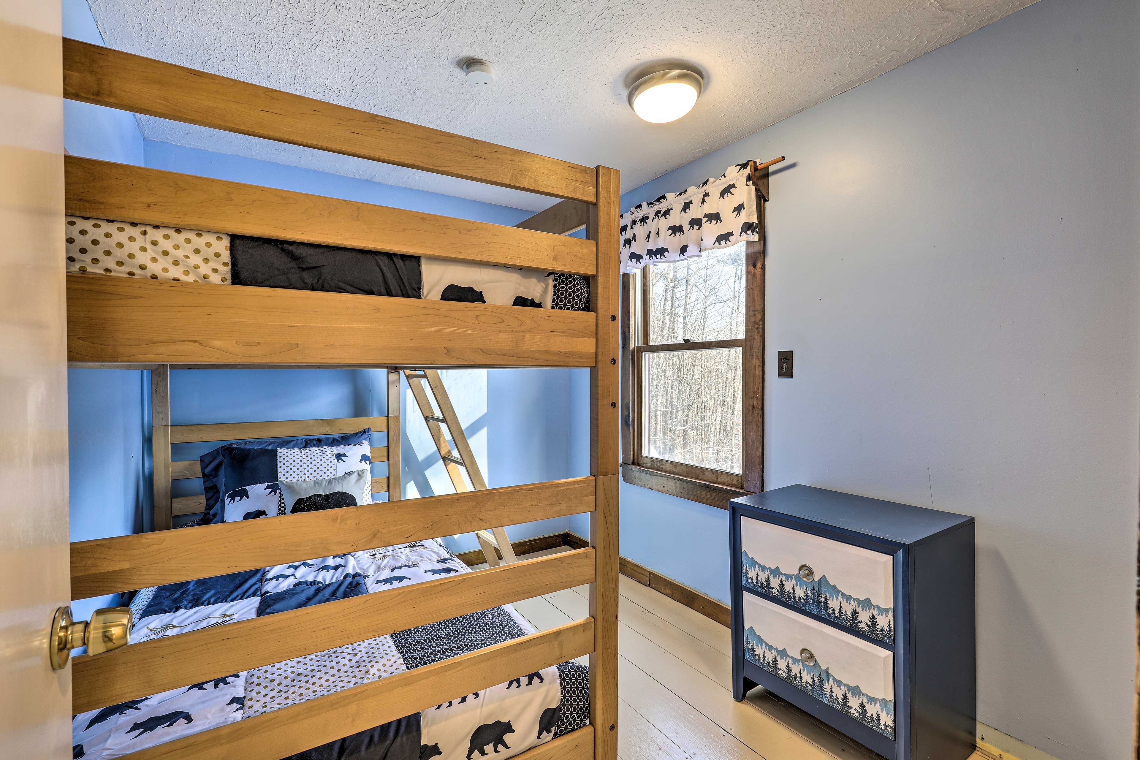 Bedroom 3 | Twin Bunk Bed