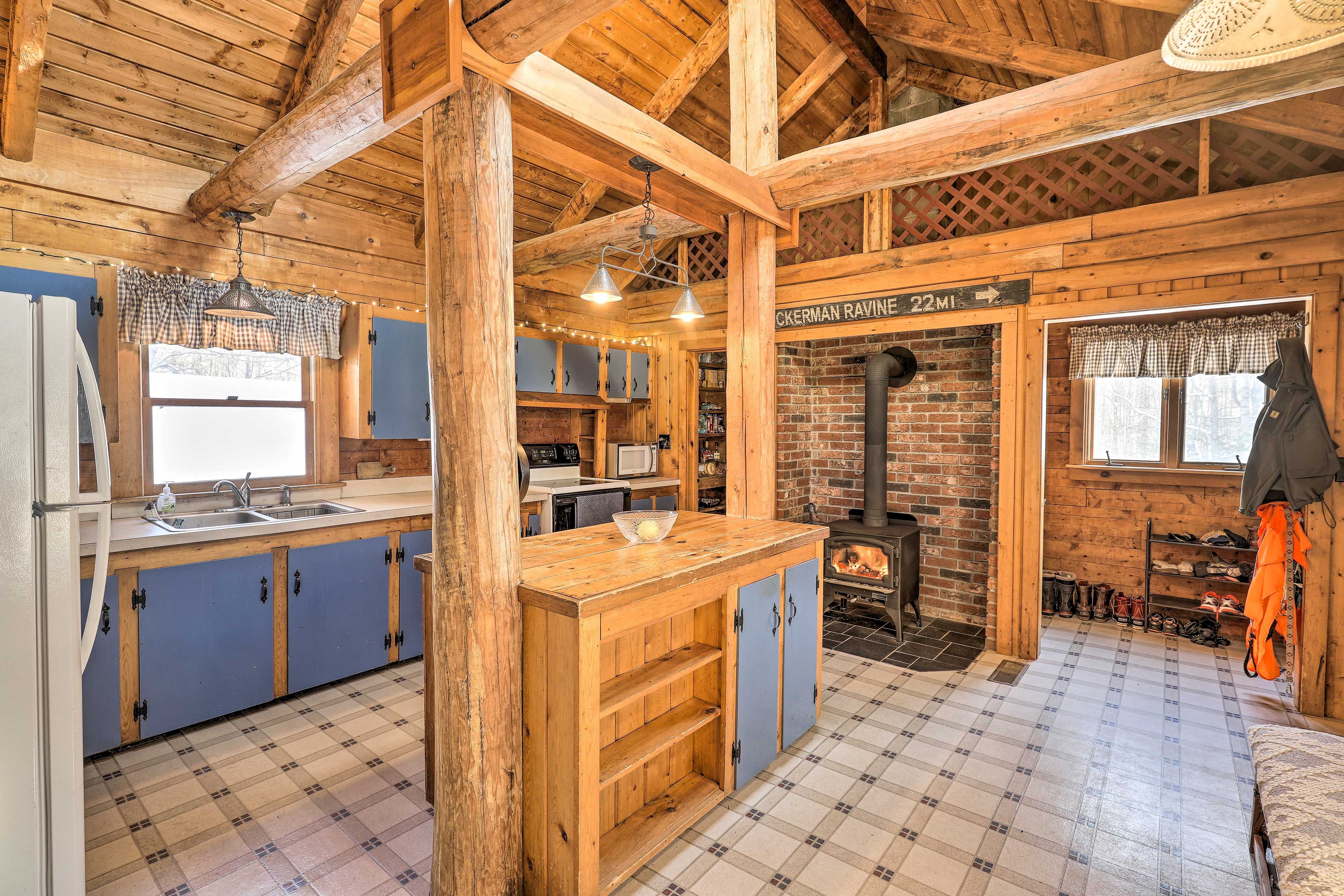 Kitchen | Wood-Burning Stove