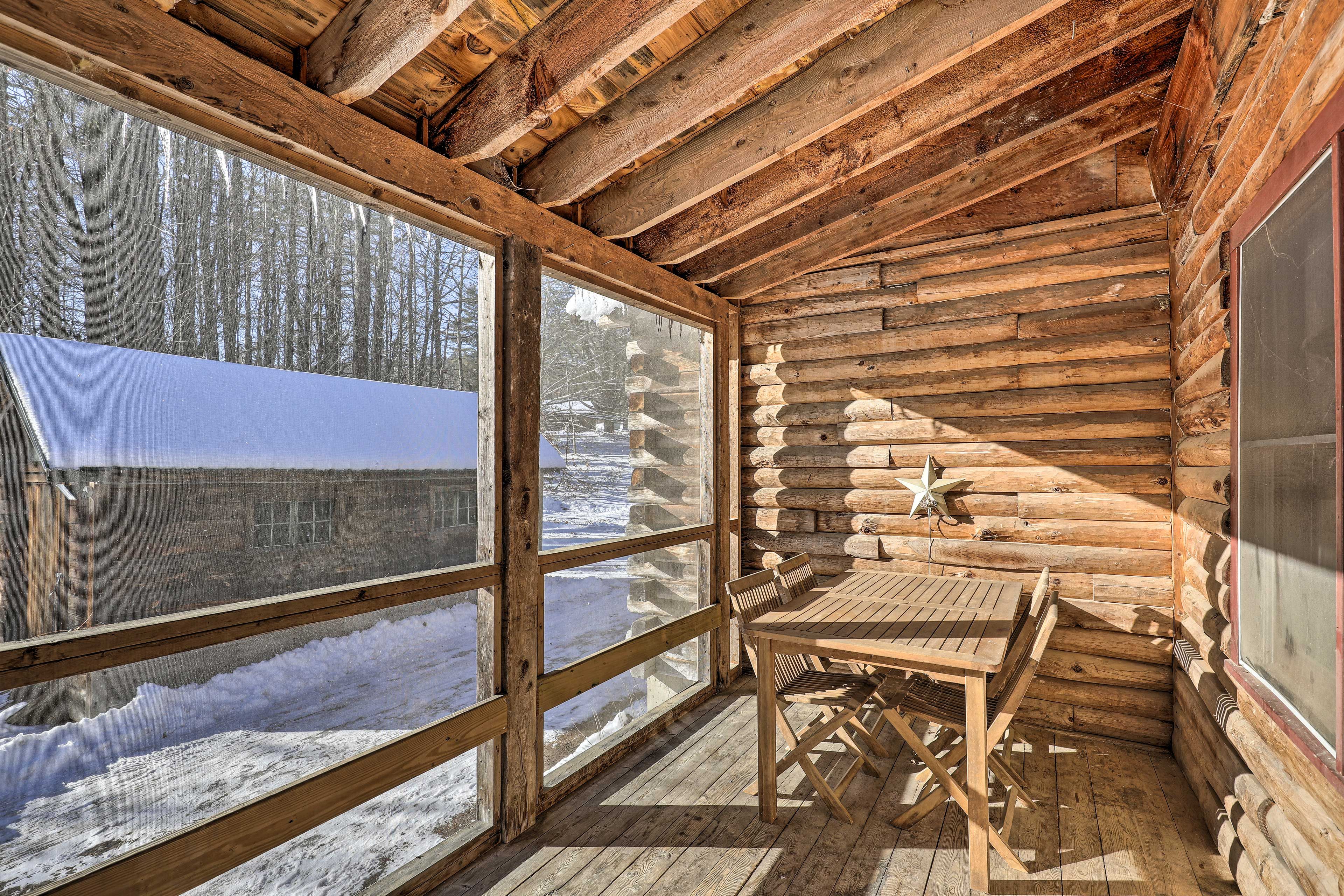 Screened-In Porch