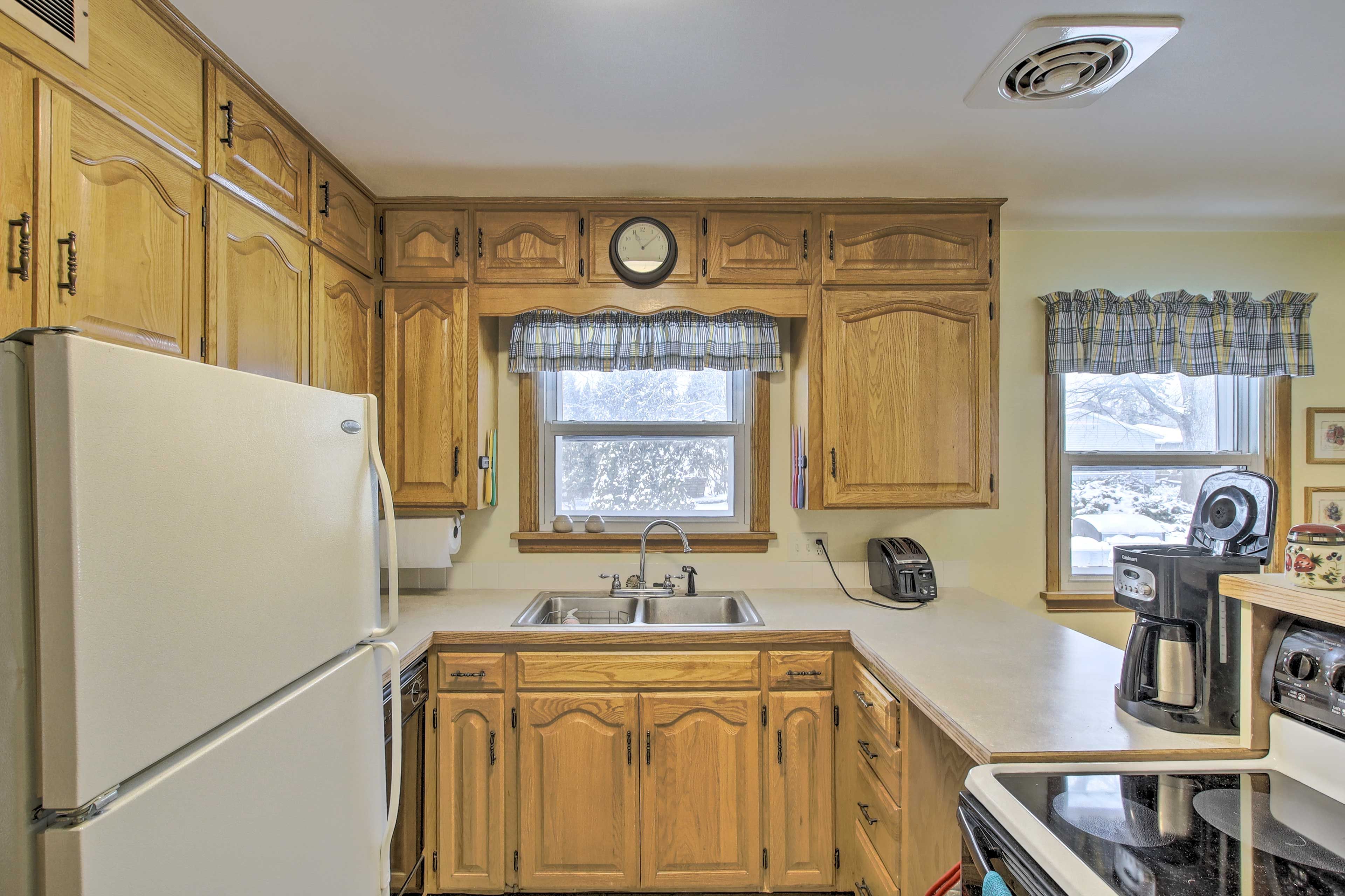 Kitchen | Trash Bags/Paper Towels | Dishware/Flatware | Crock-Pot