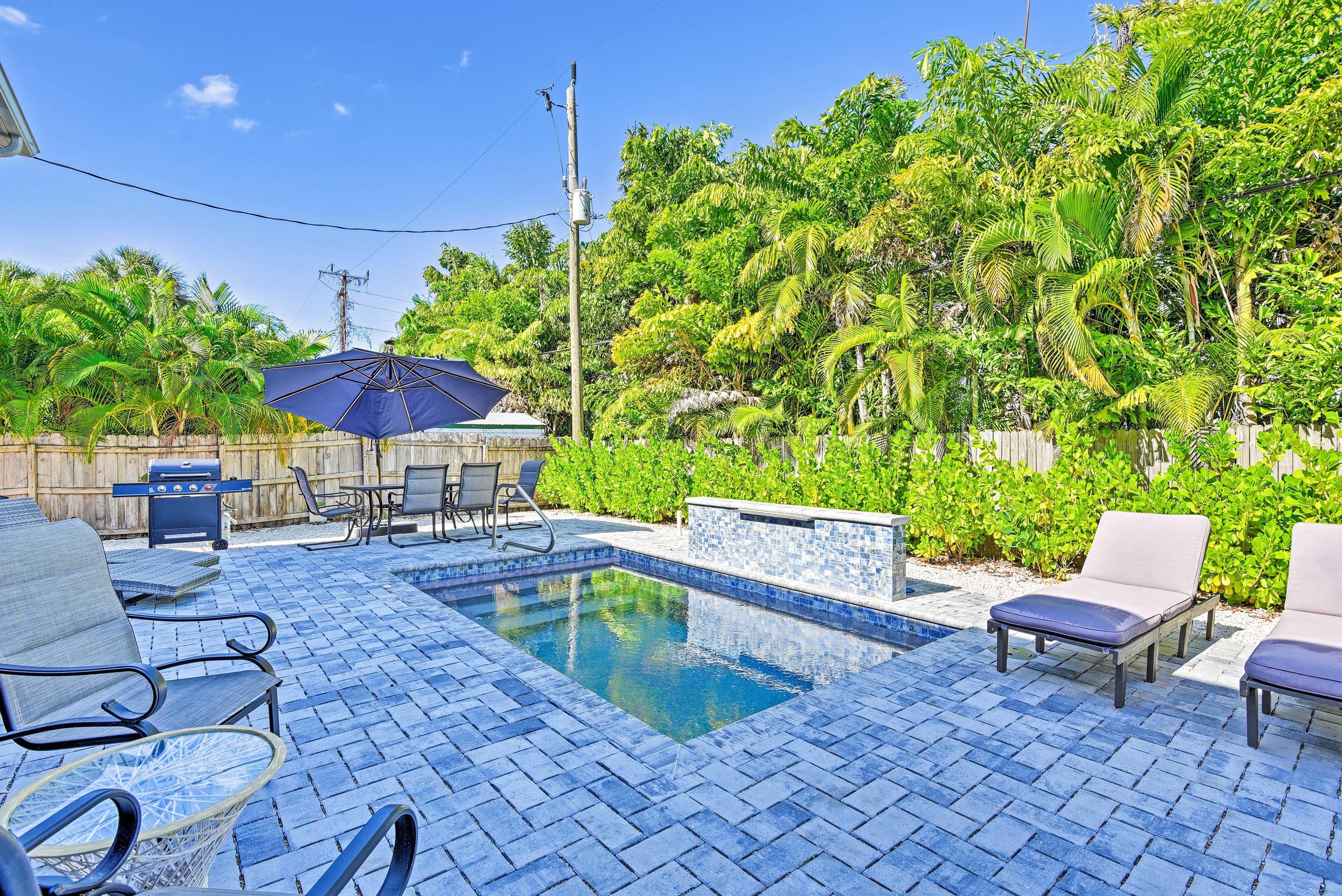 Holmes Beach Vacation Rental | 3BR | 2.5BA | 2 Stories | Stairs Required