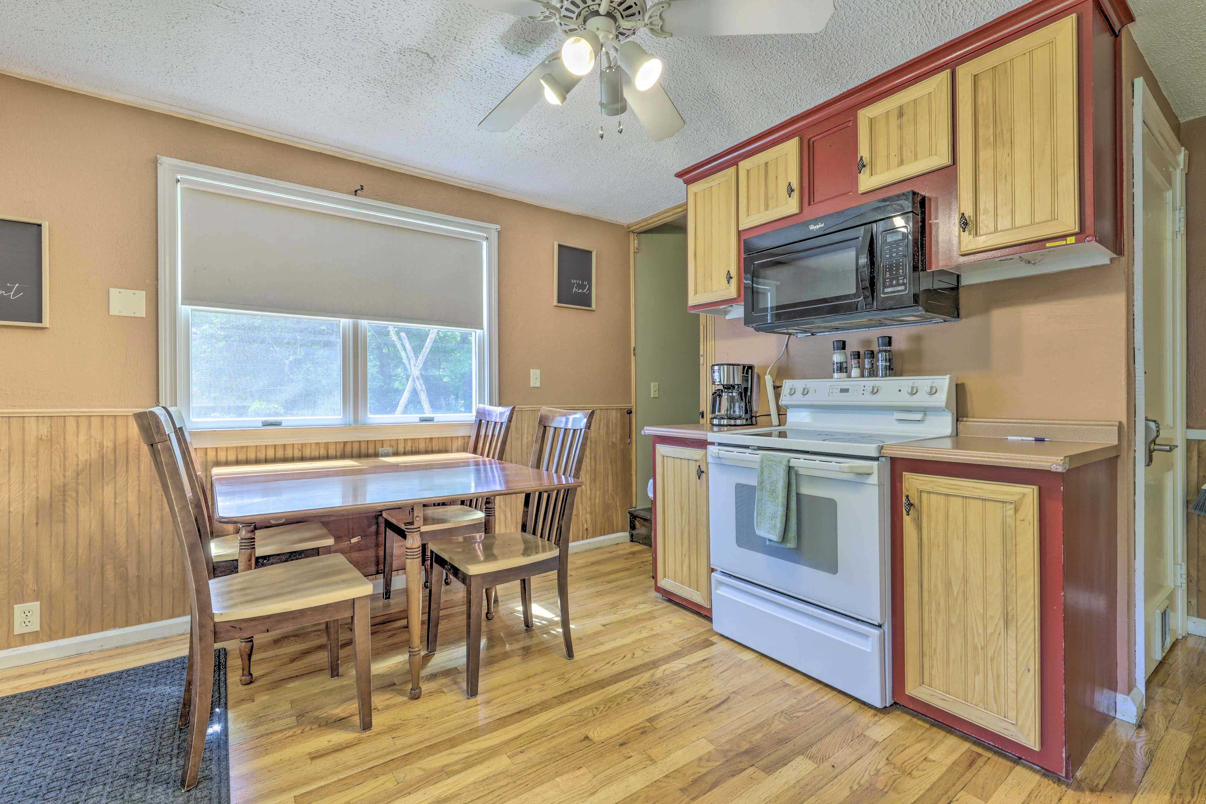 Kitchen | Cooking Basics | Dishware | Complimentary Spices | Toaster