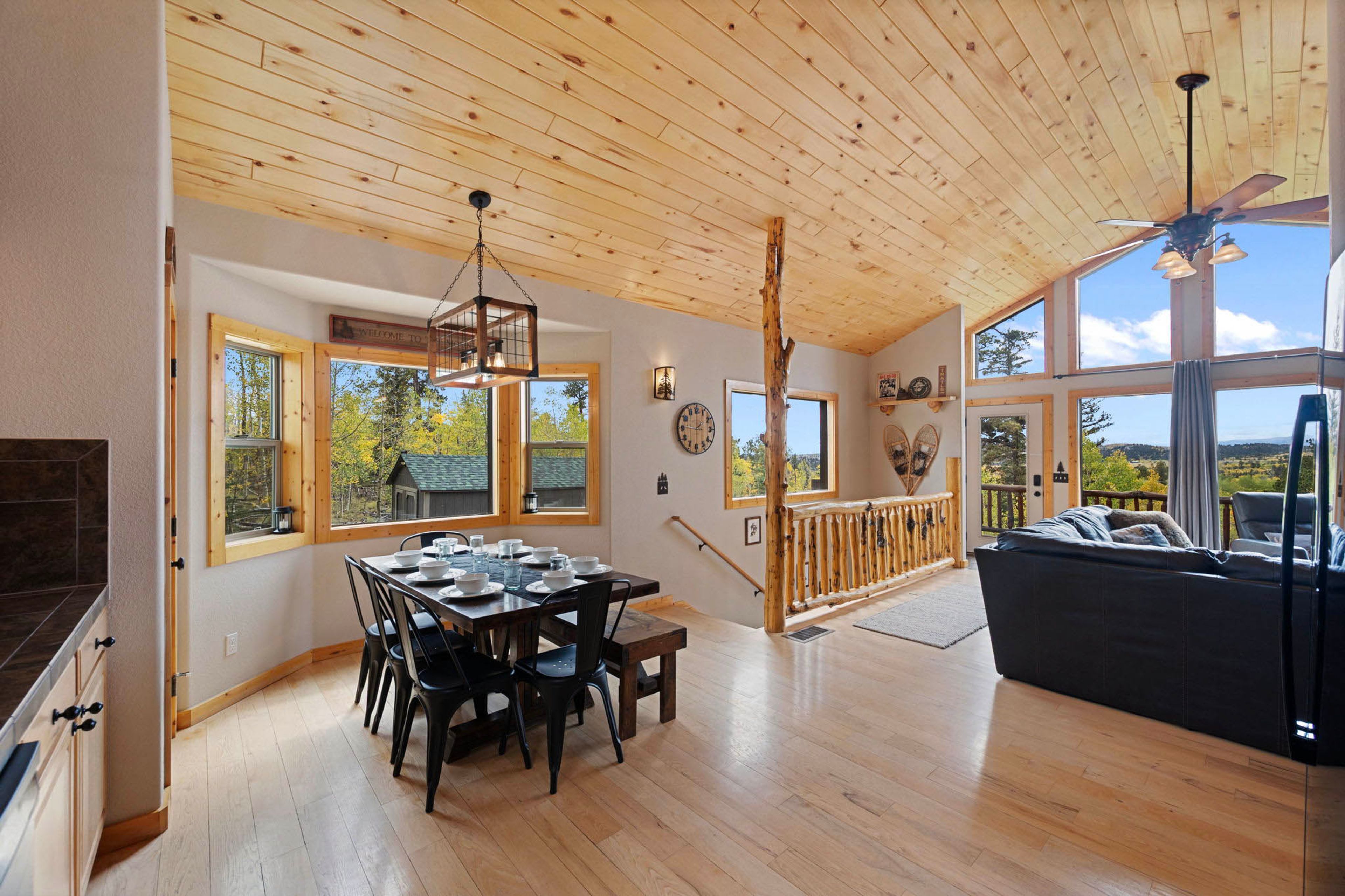 Dining Area | Dishes & Flatware Provided | Upstairs