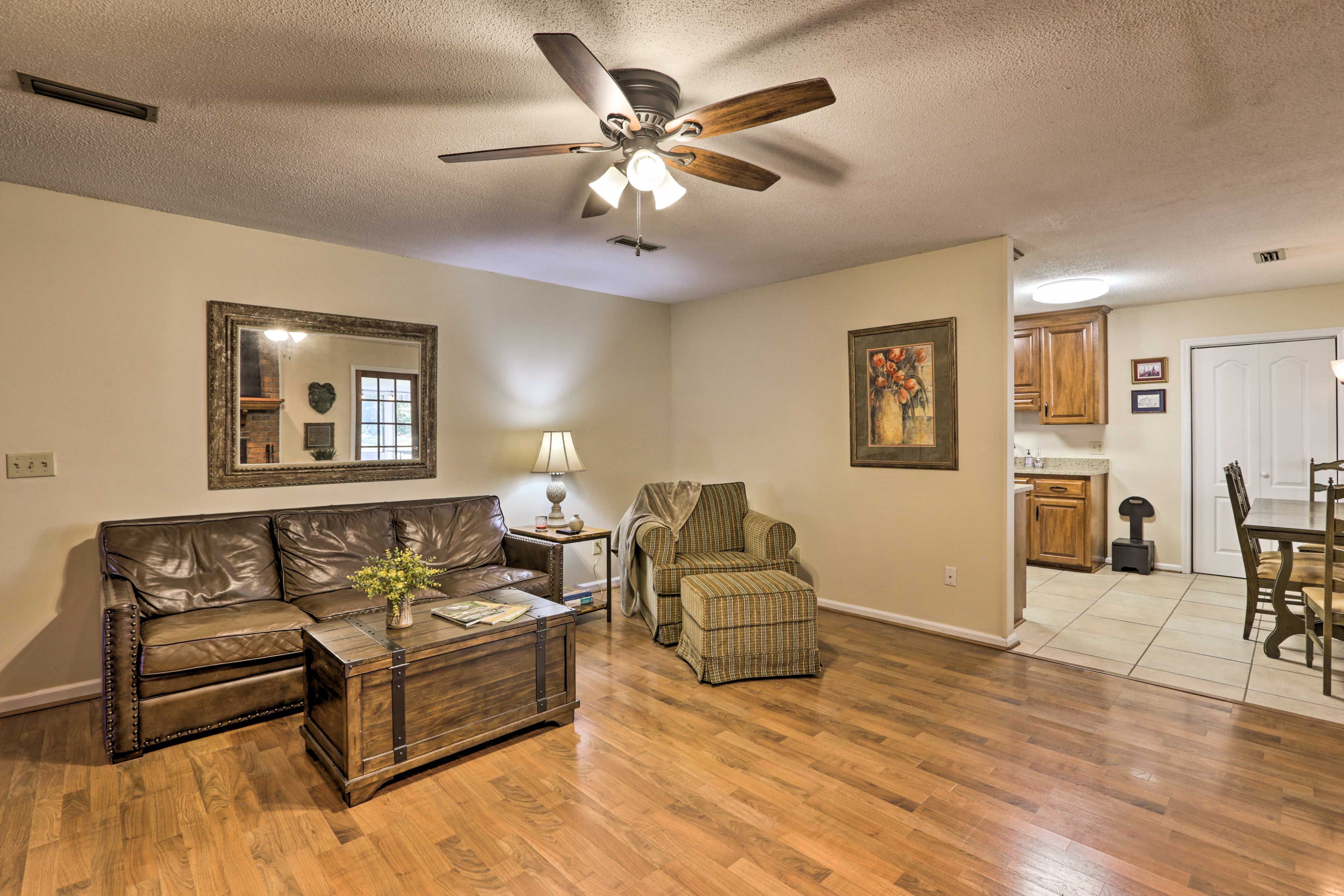 Living Room | Cable Access