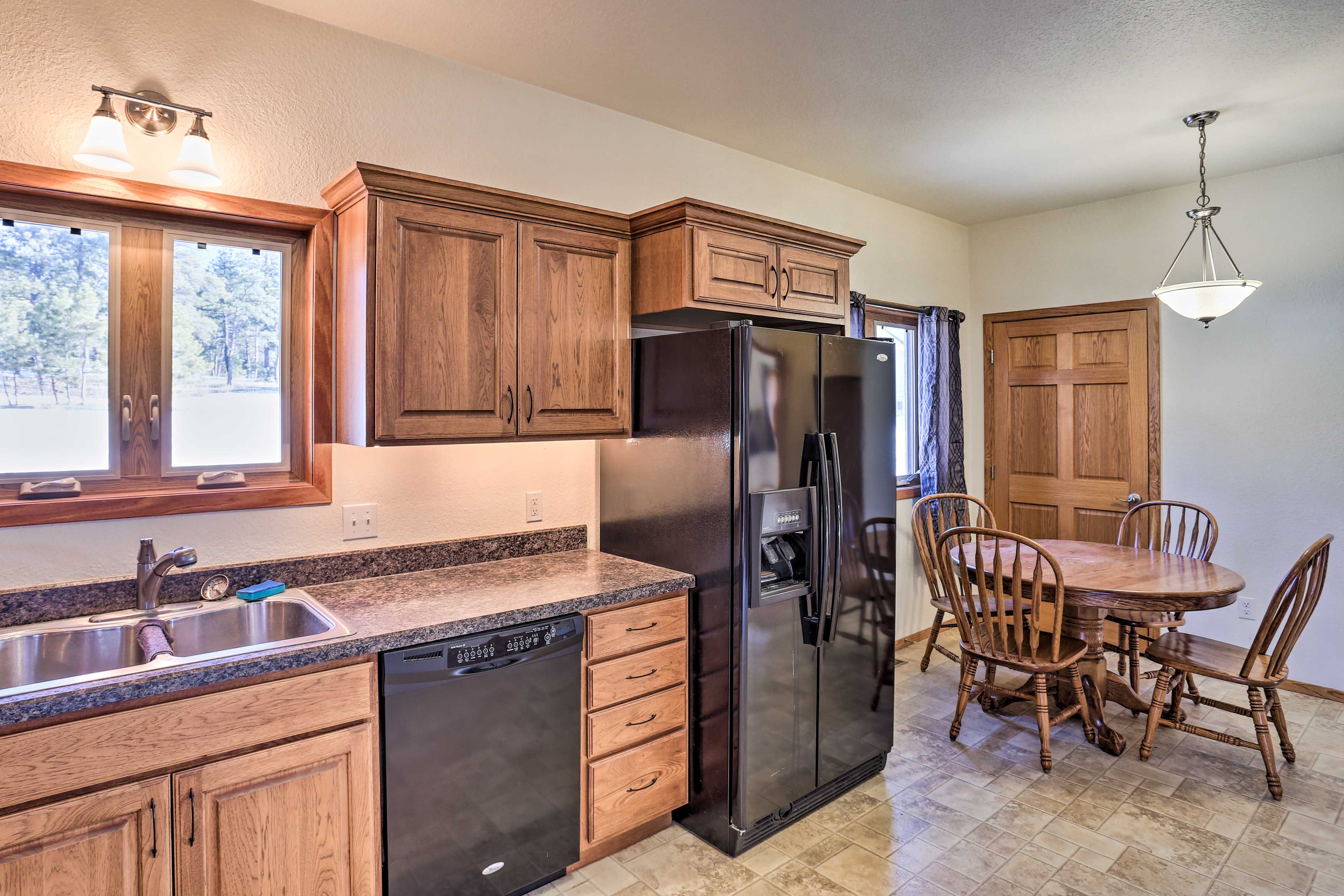 Kitchen | Main Level | Fully Equipped | Dishwasher